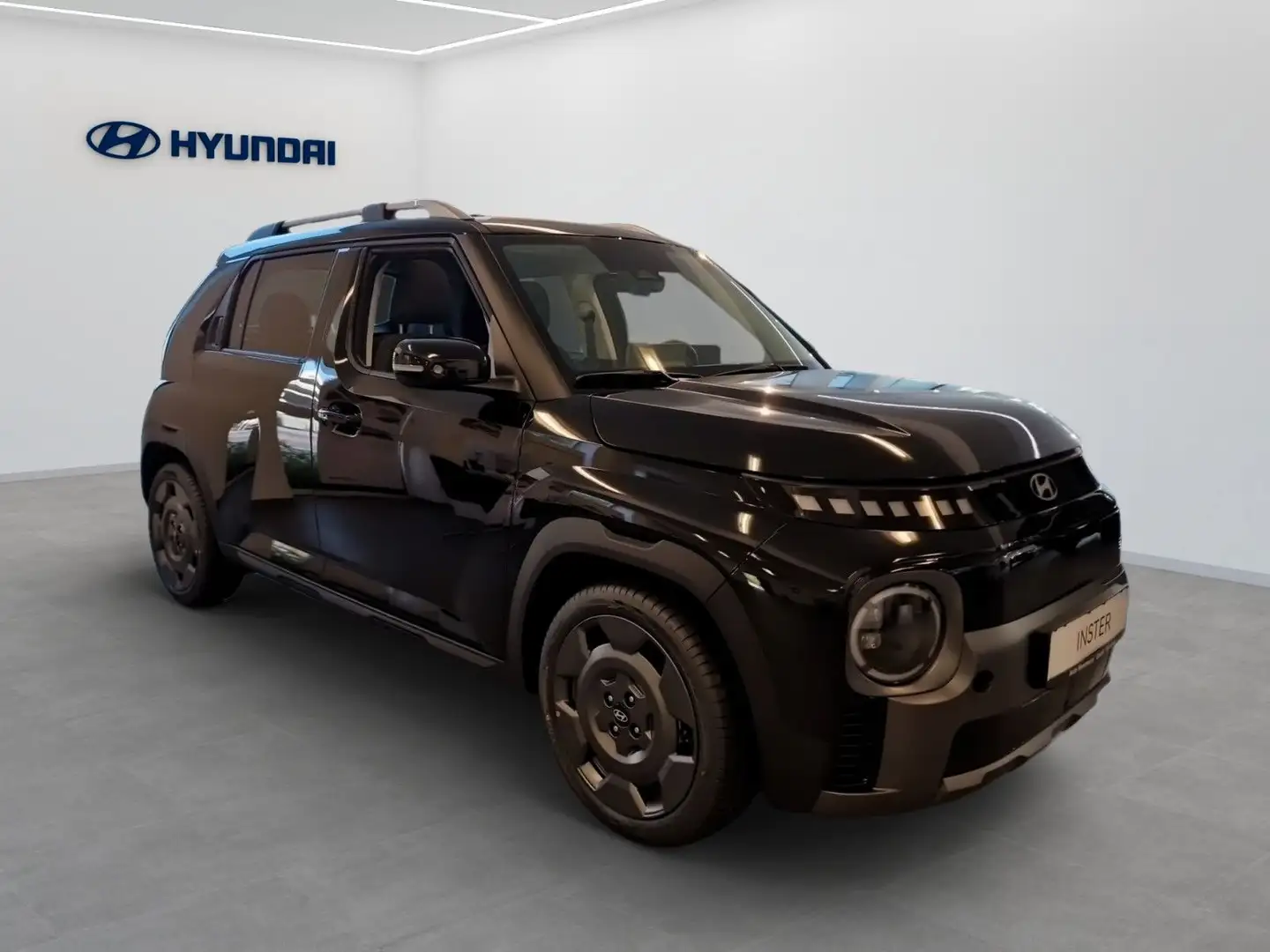 Hyundai Inster Cross 49 kWh Eff.-Pak. -Glasdach-SOFORT Schwarz - 2