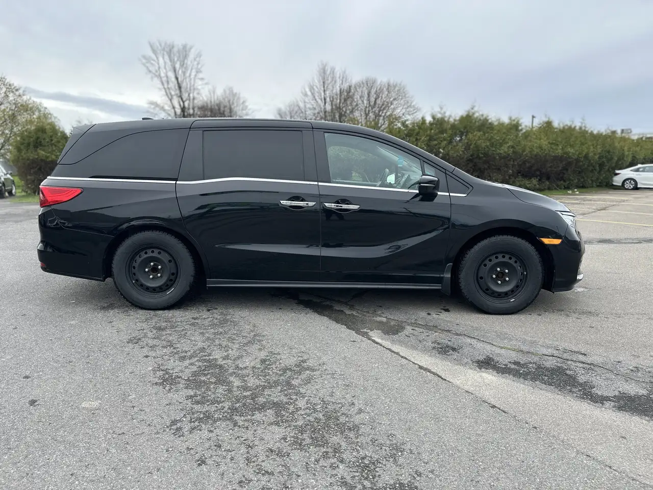 Honda Odyssey снимка Honda Odyssey