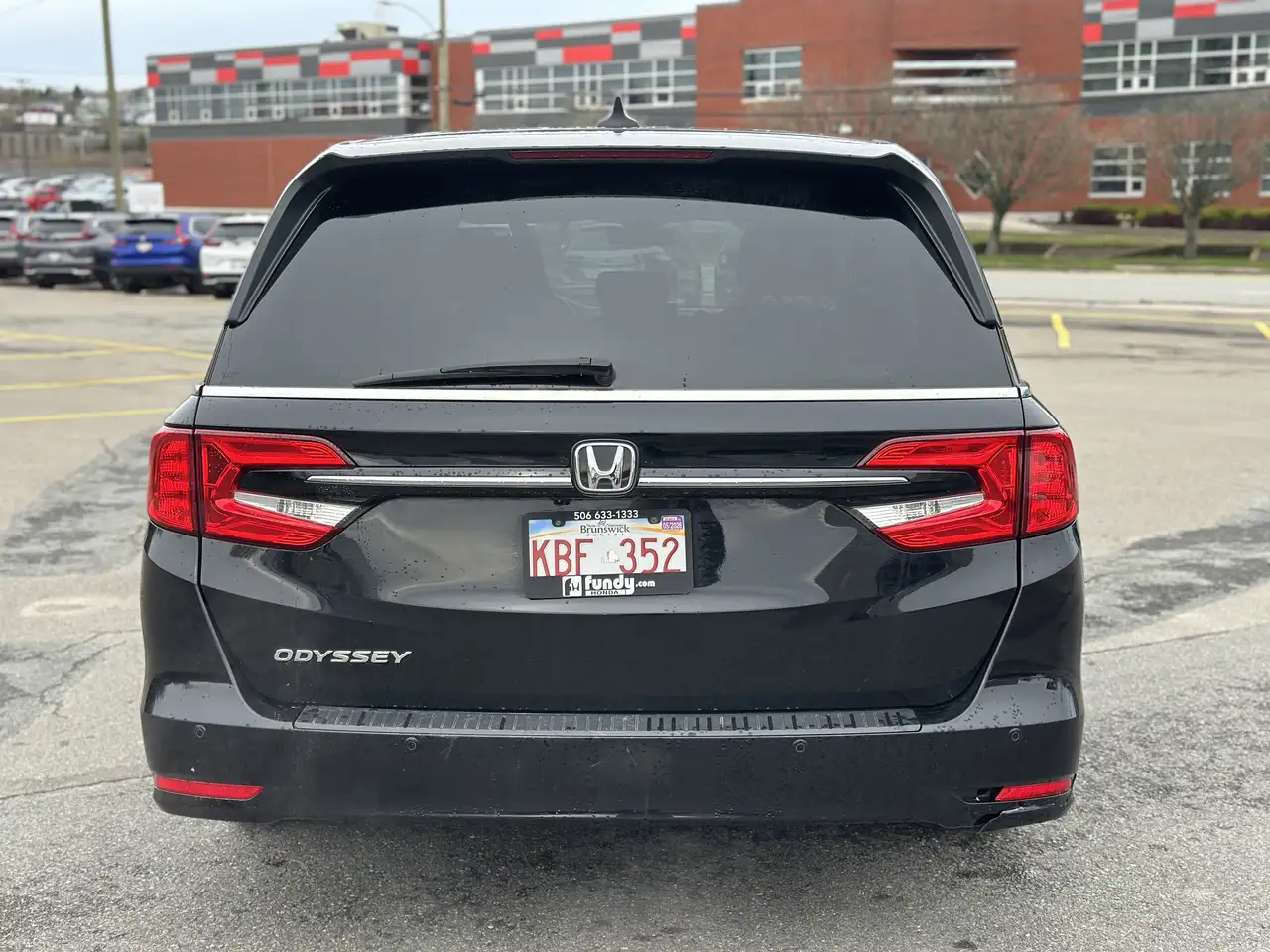 Honda Odyssey снимка Honda Odyssey