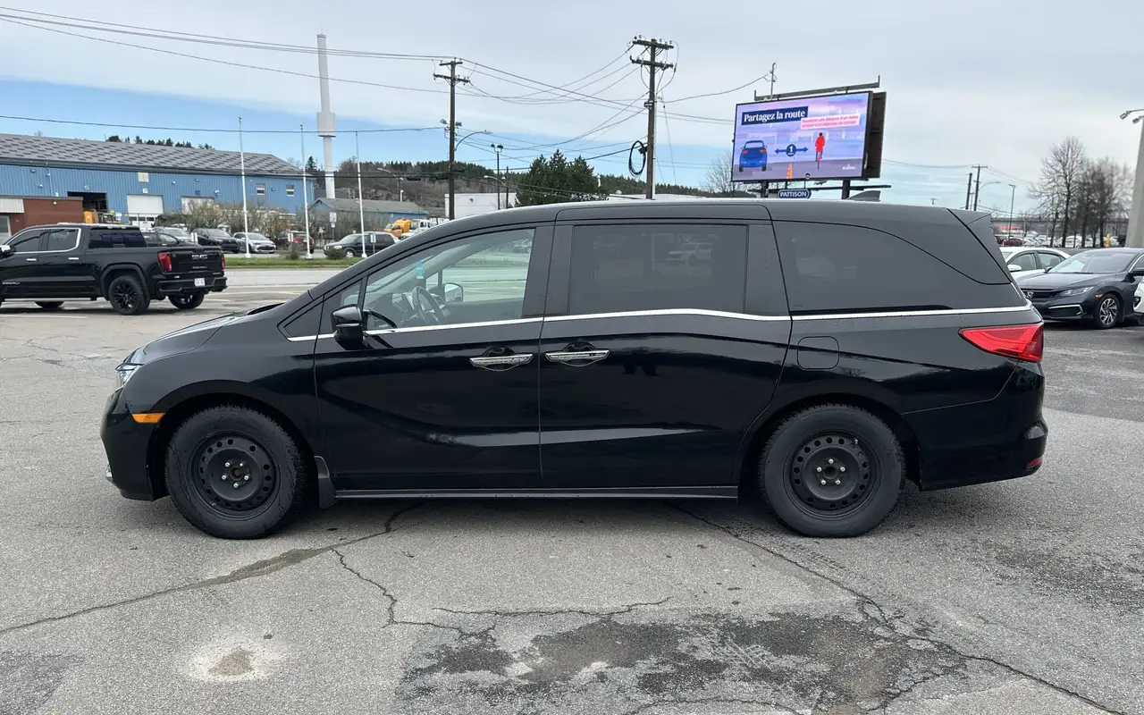 Honda Odyssey снимка Honda Odyssey