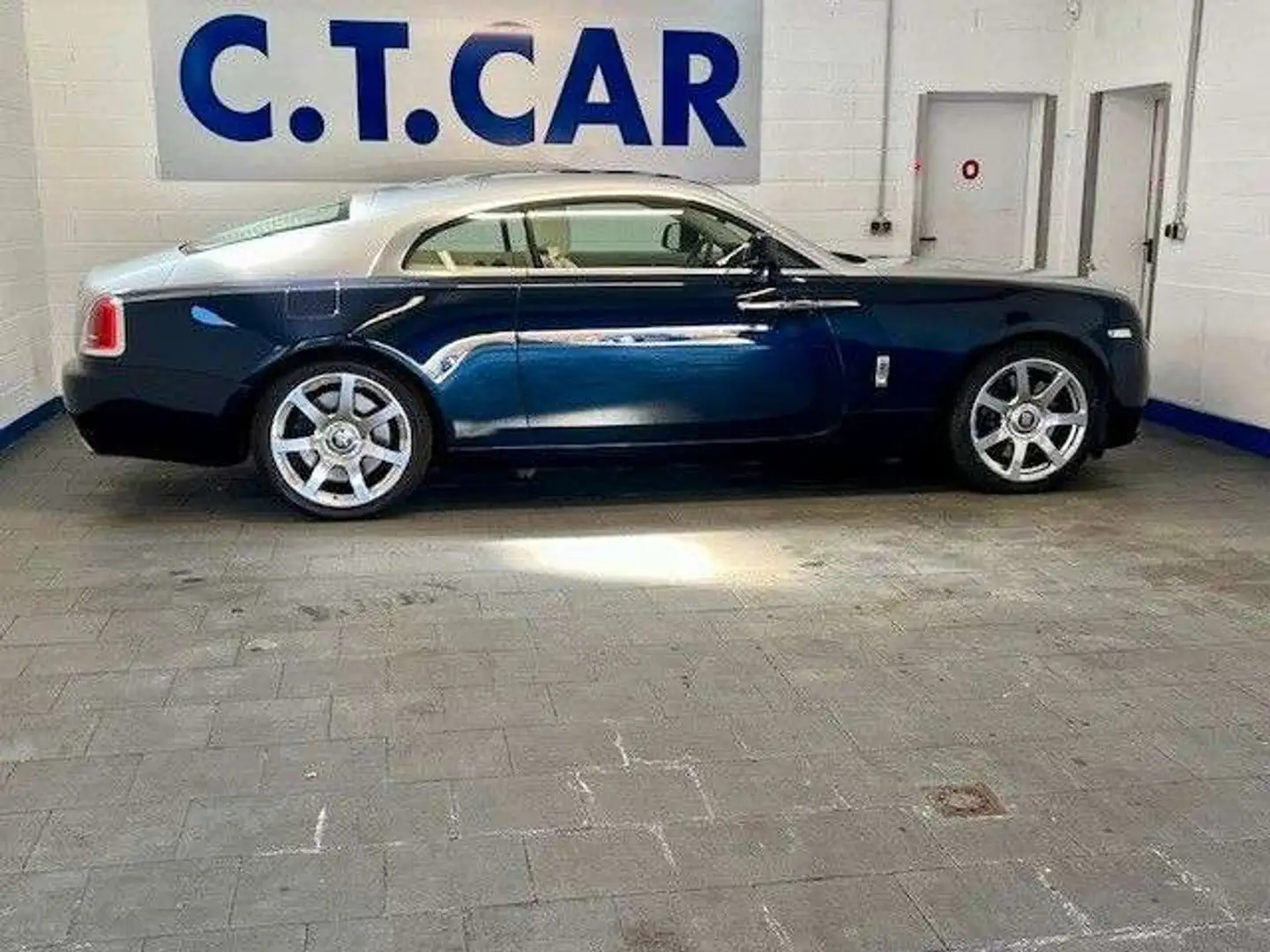 Rolls-Royce Wraith Coupé 6.6 V12 *Panorama*KAM*HeadUp Grijs - 2