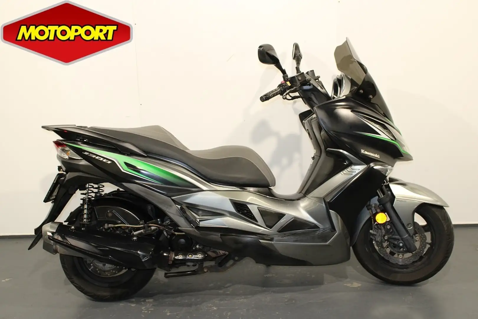 Kawasaki J300 ABS Zwart - 1
