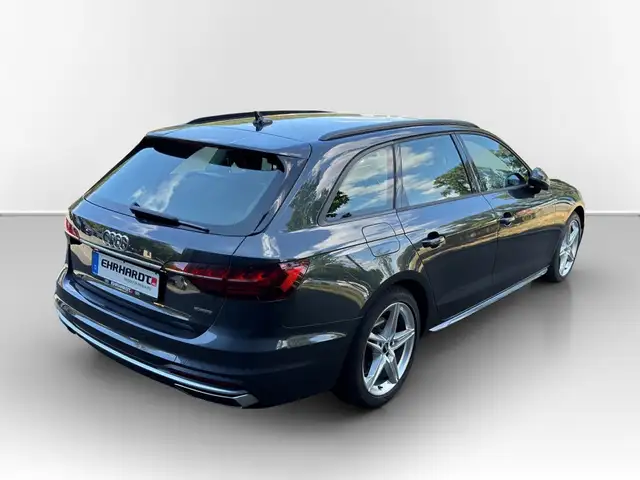 Audi A4 view 7