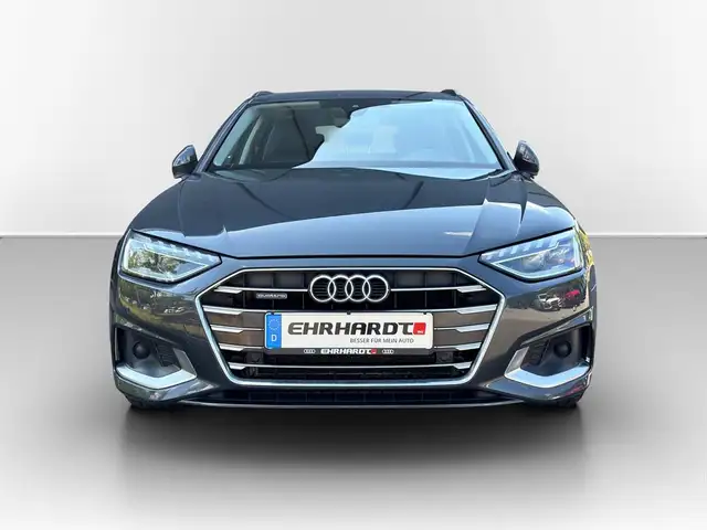 Audi A4 view 3