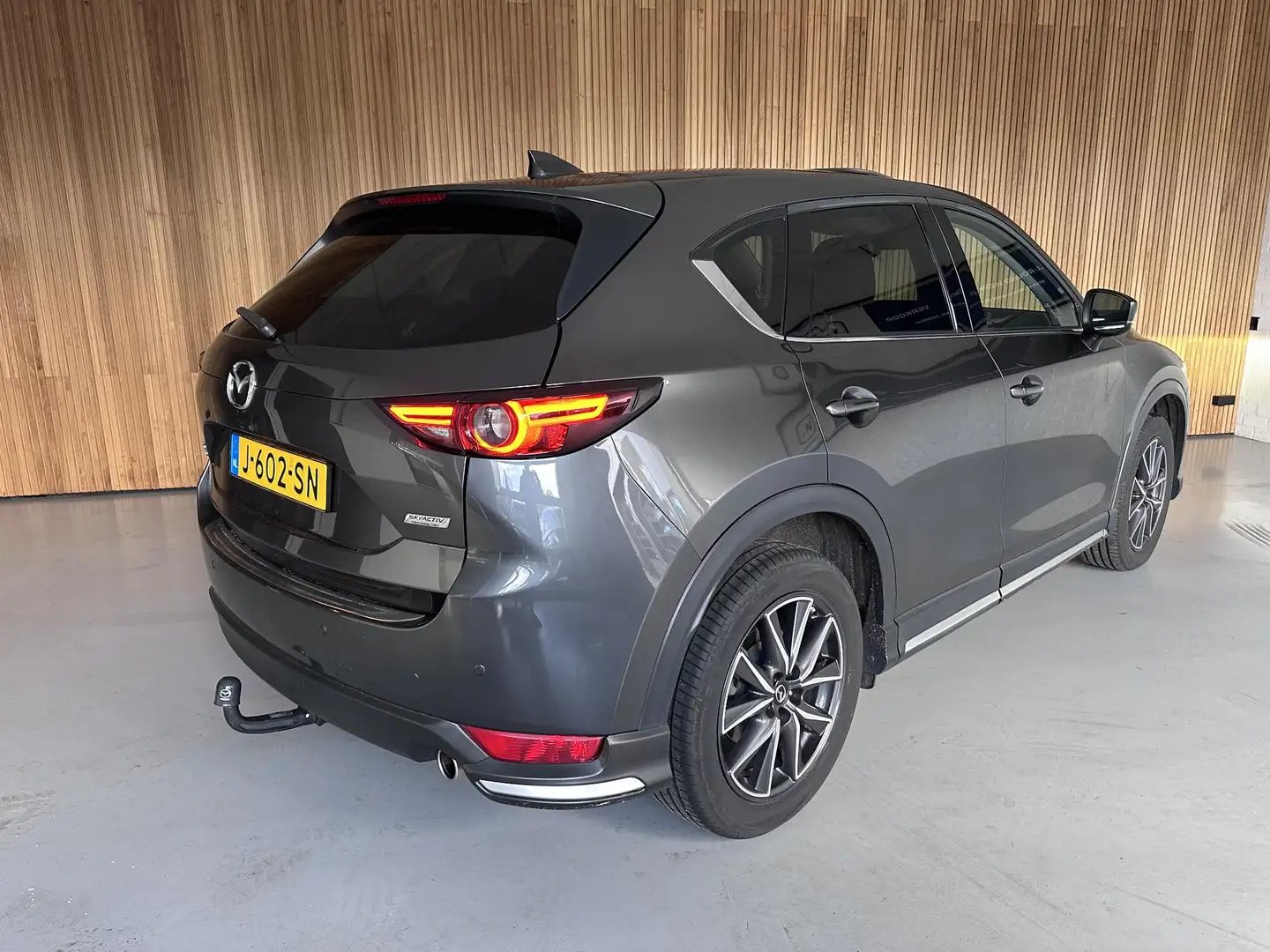 Mazda CX-5 2.5 SkyActiv-G 194 GT-M 4WD Grijs - 2