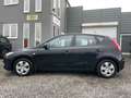 Hyundai i30 1.4 Edition*1.Hand*Klima*TüvNeu*Scheckheft* Zwart - thumbnail 1