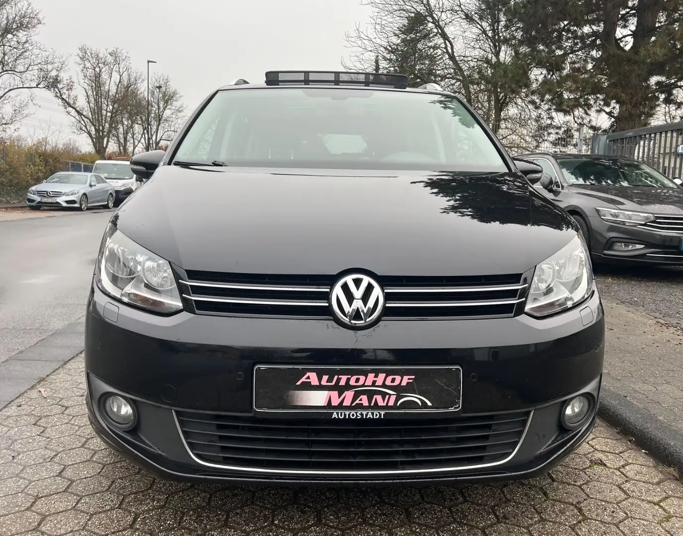 Volkswagen Touran Cup BMT2.0/DSG/Navi/7Siter/Panorama Schwarz - 2