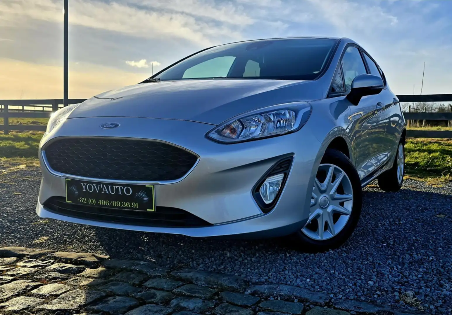 Ford Fiesta 1.1i airco, android auto Zilver - 2