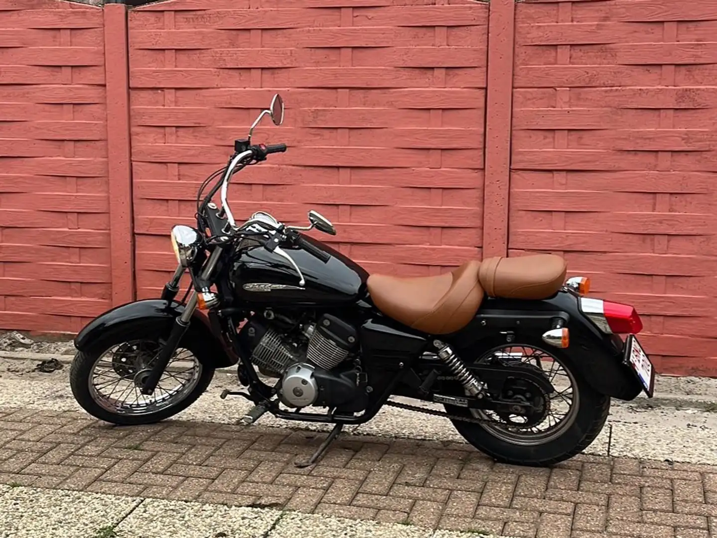 Honda Shadow 125 Nero - 2