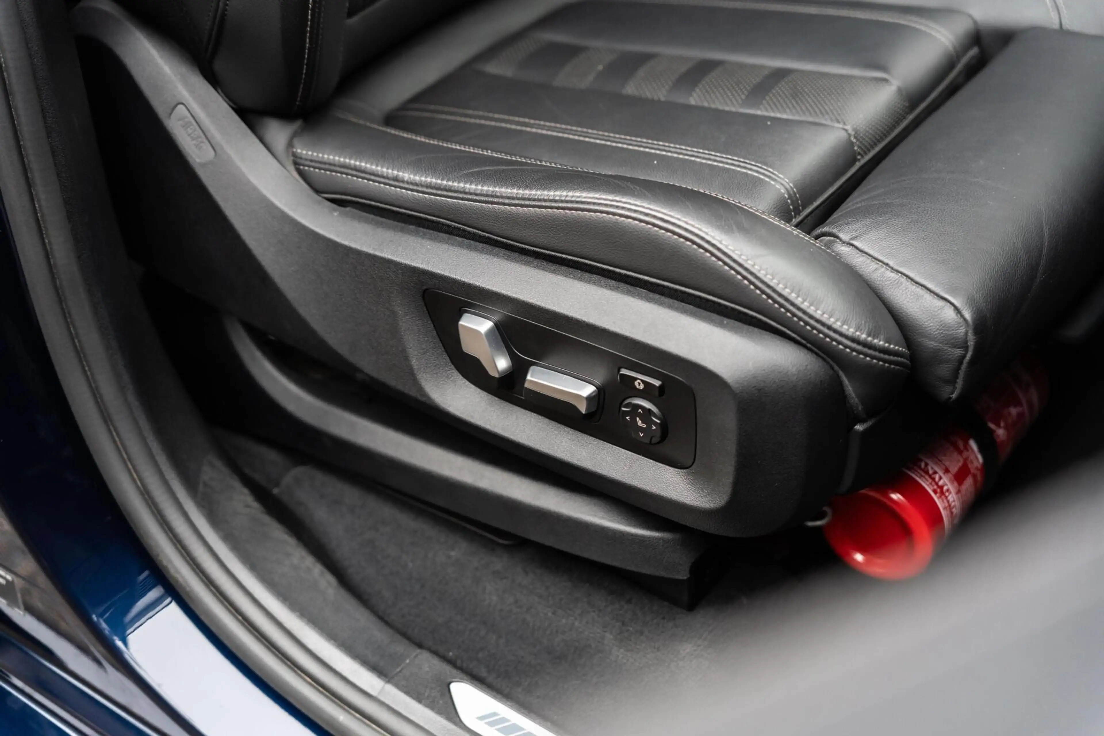 BMW X5 xDrive45e High Exec M H&K Skylounch Pano 360 Trekh — photo 33