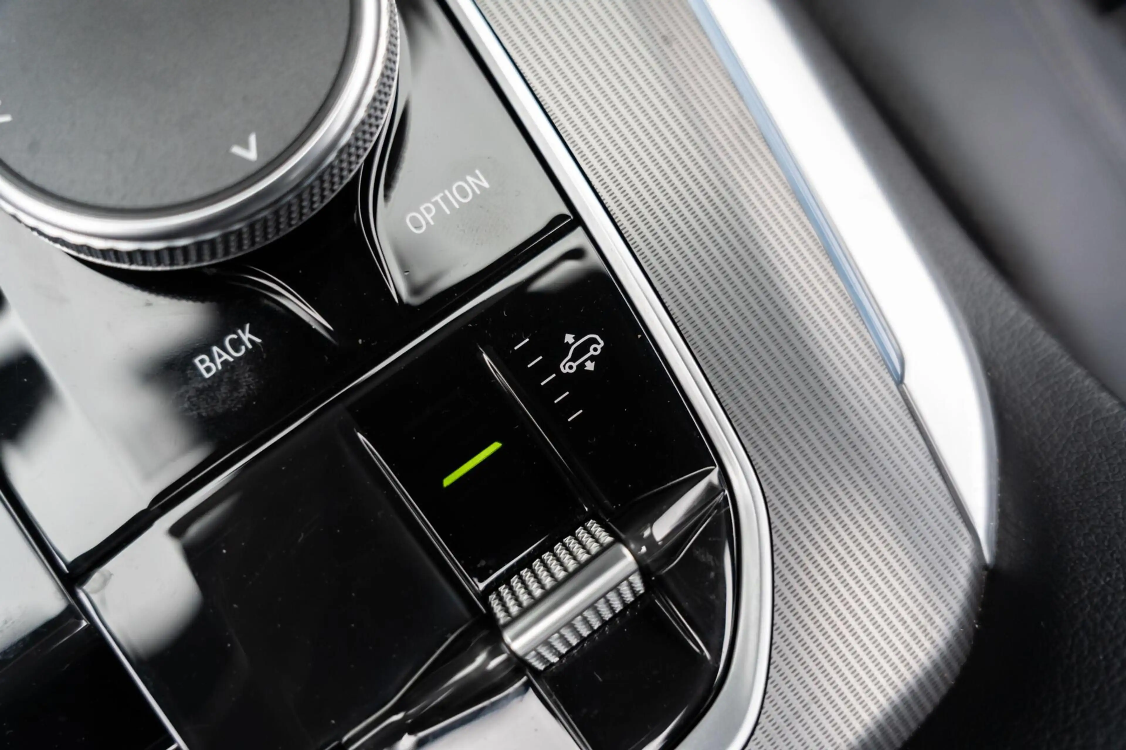 BMW X5 xDrive45e High Exec M H&K Skylounch Pano 360 Trekh — photo 46
