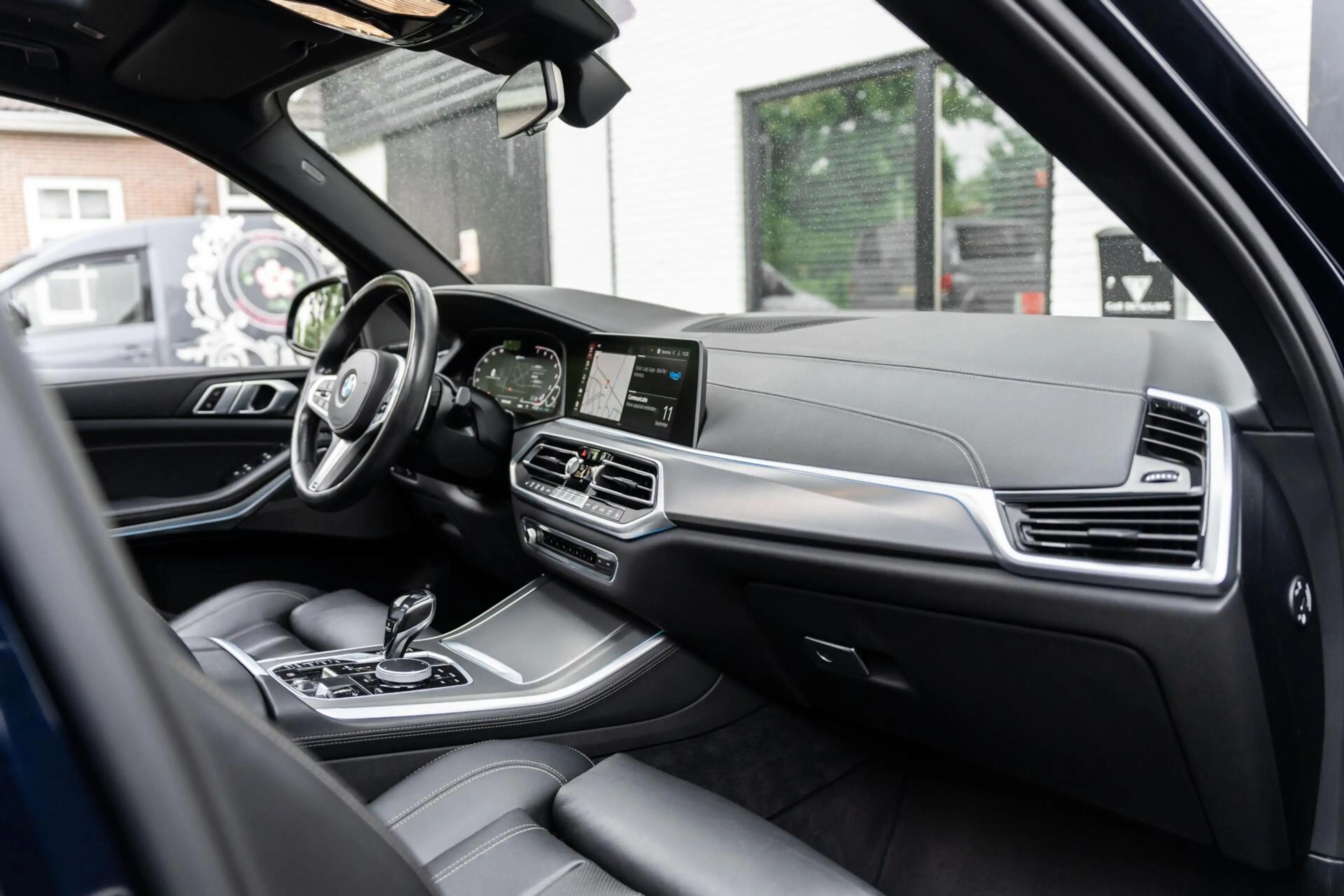 BMW X5 xDrive45e High Exec M H&K Skylounch Pano 360 Trekh — photo 18