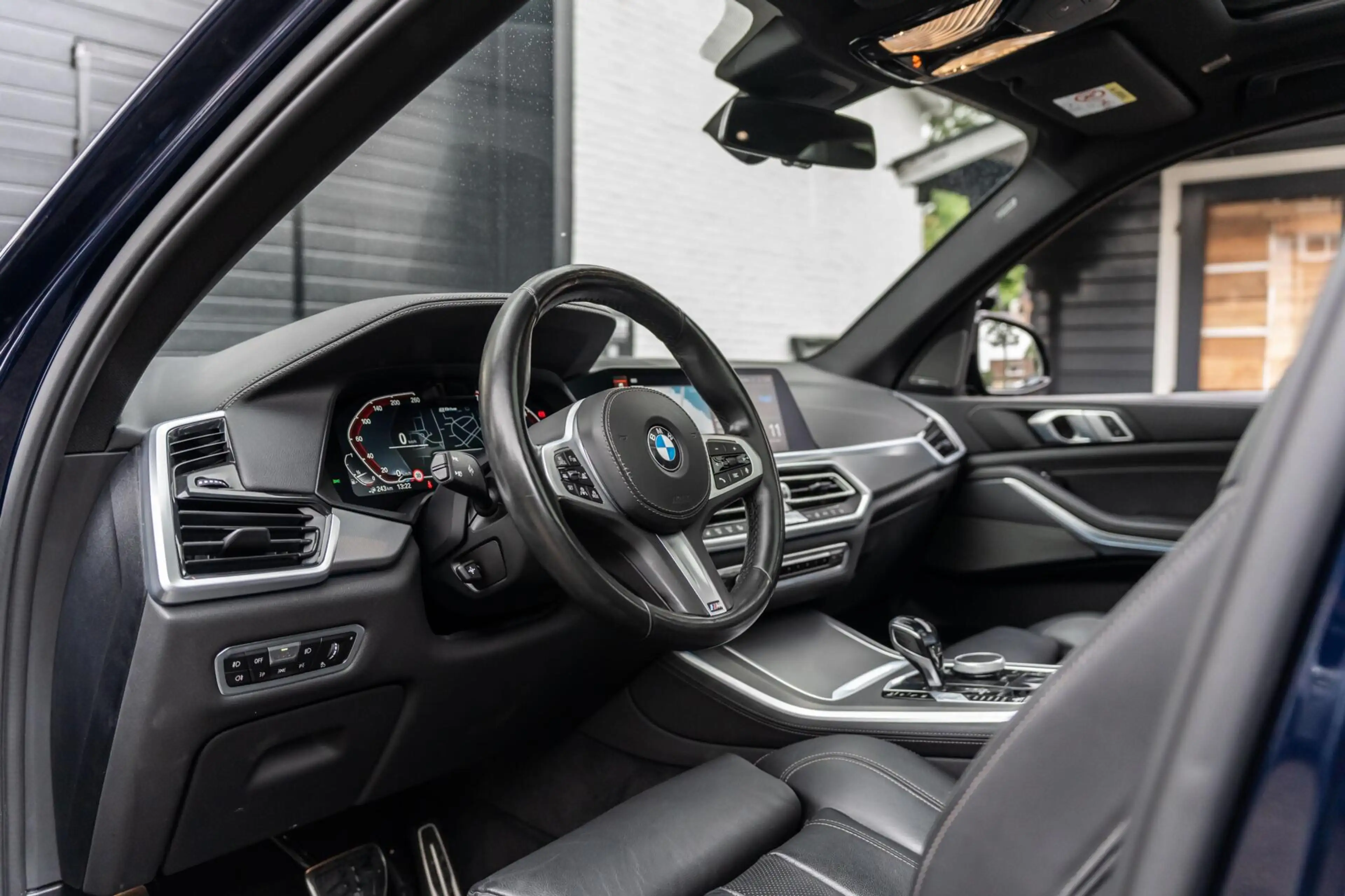 BMW X5 xDrive45e High Exec M H&K Skylounch Pano 360 Trekh — photo 14