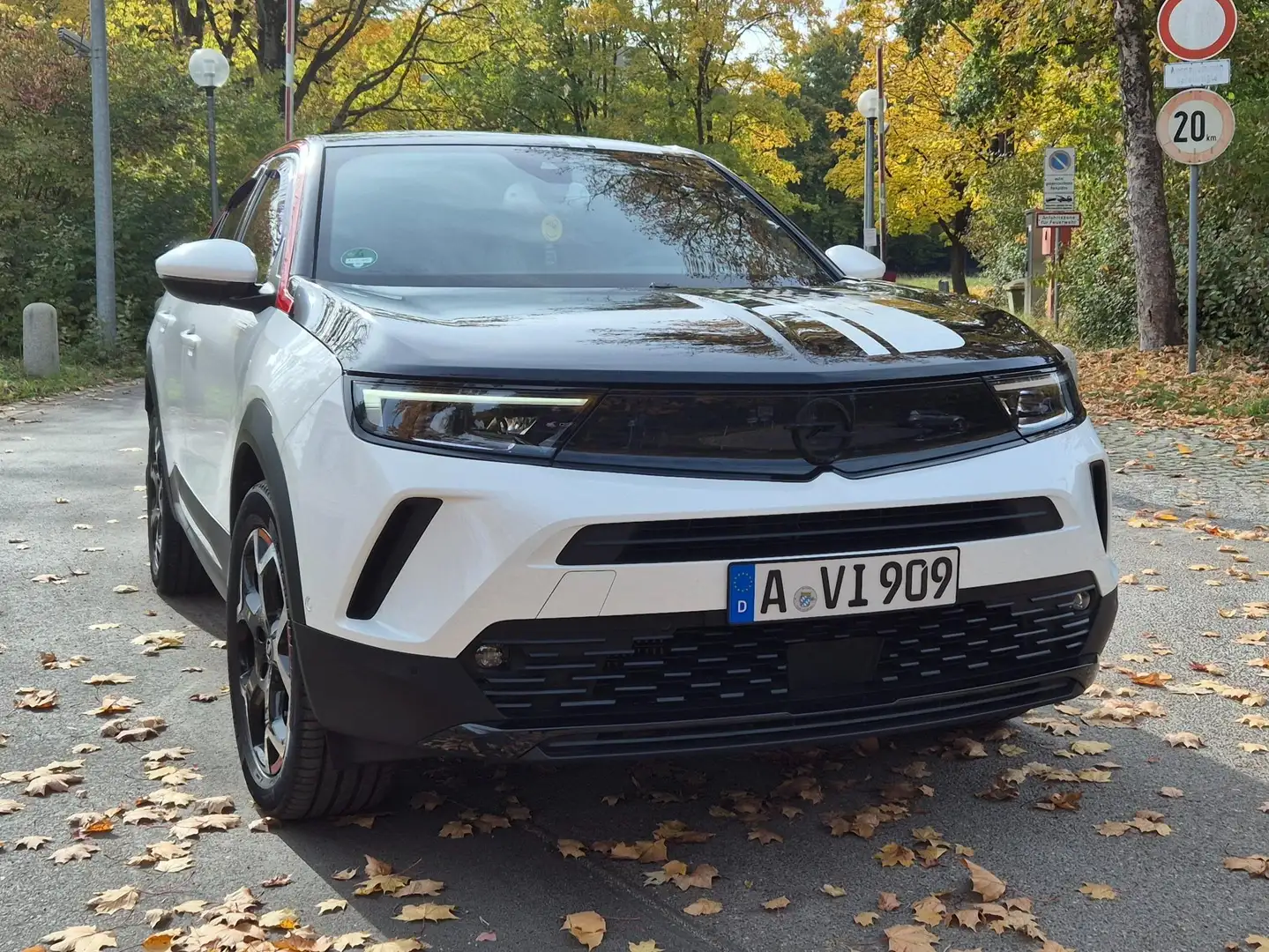 Opel Mokka Mokka 1.2 Turbo Automatik GS Line Weiß - 1