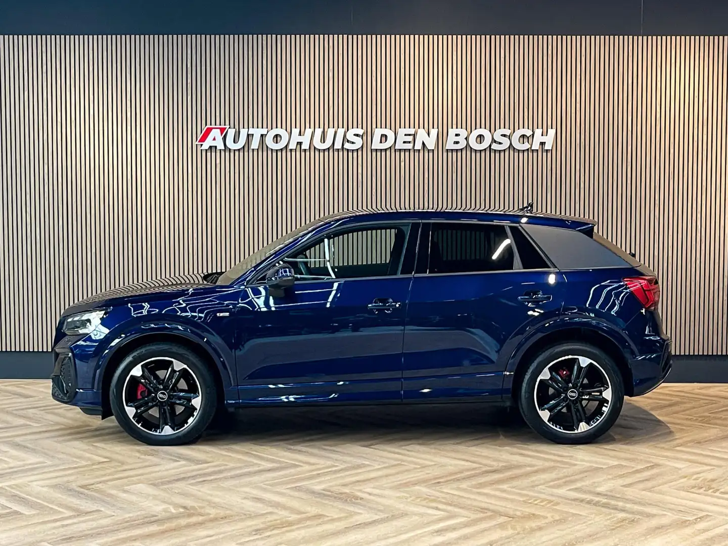 Audi Q2 35 TFSI S Line - Navi - Camera - Matrix - ACC Bleu - 2