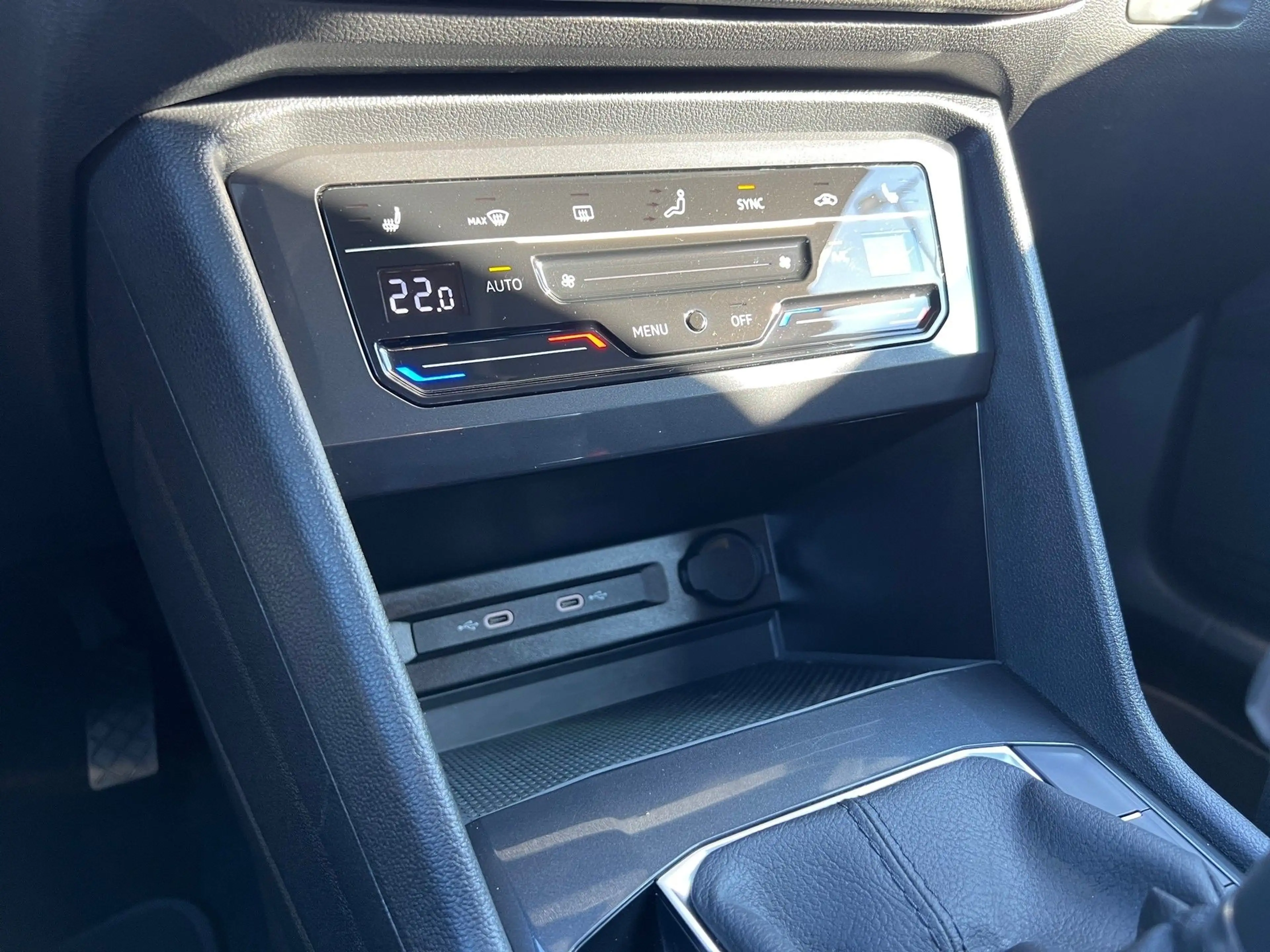 Volkswagen Tiguan Allspace 1,5 TSI ACT DSG Life| 7 Sitzer — photo 28