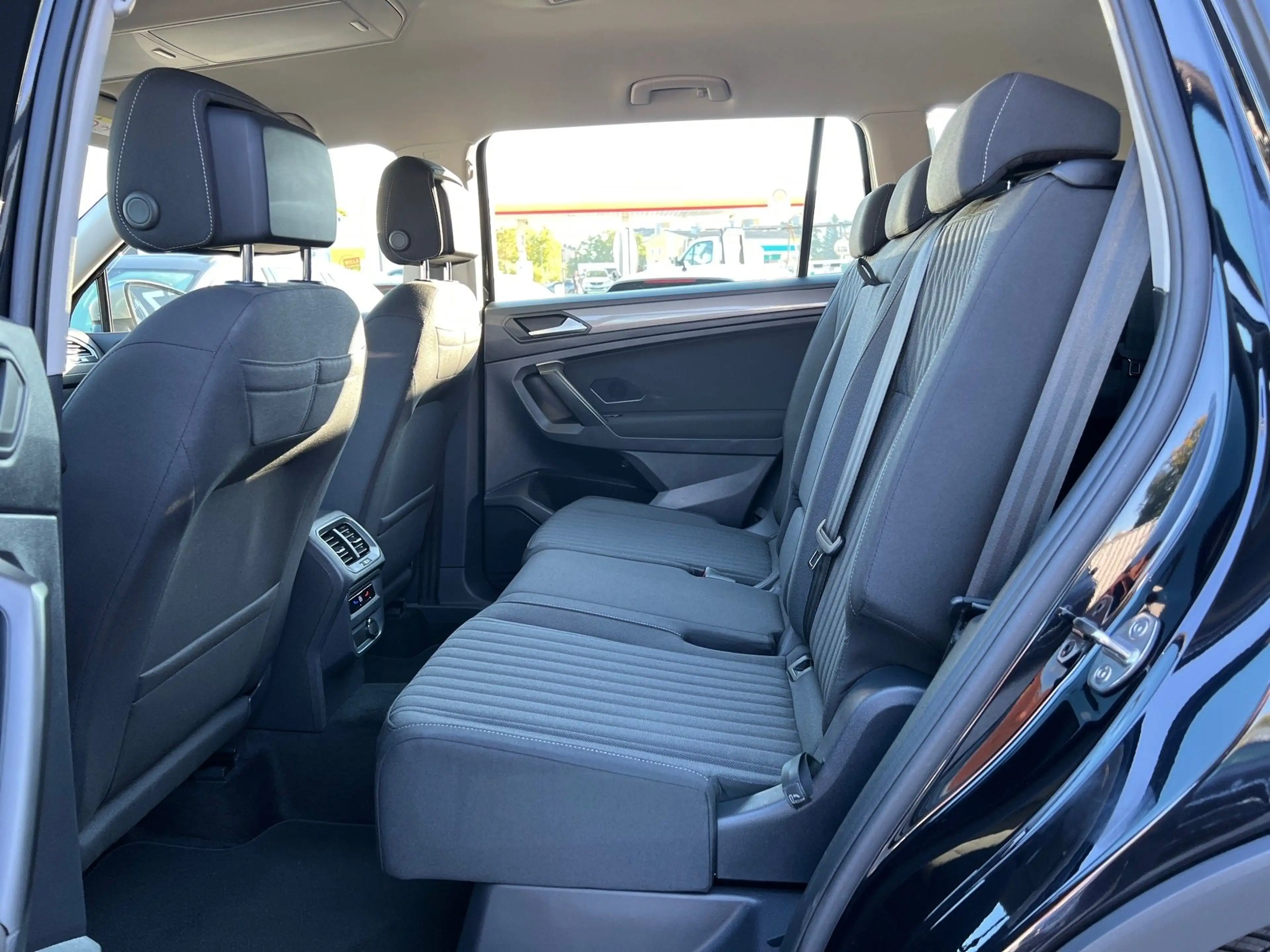 Volkswagen Tiguan Allspace 1,5 TSI ACT DSG Life| 7 Sitzer — photo 14