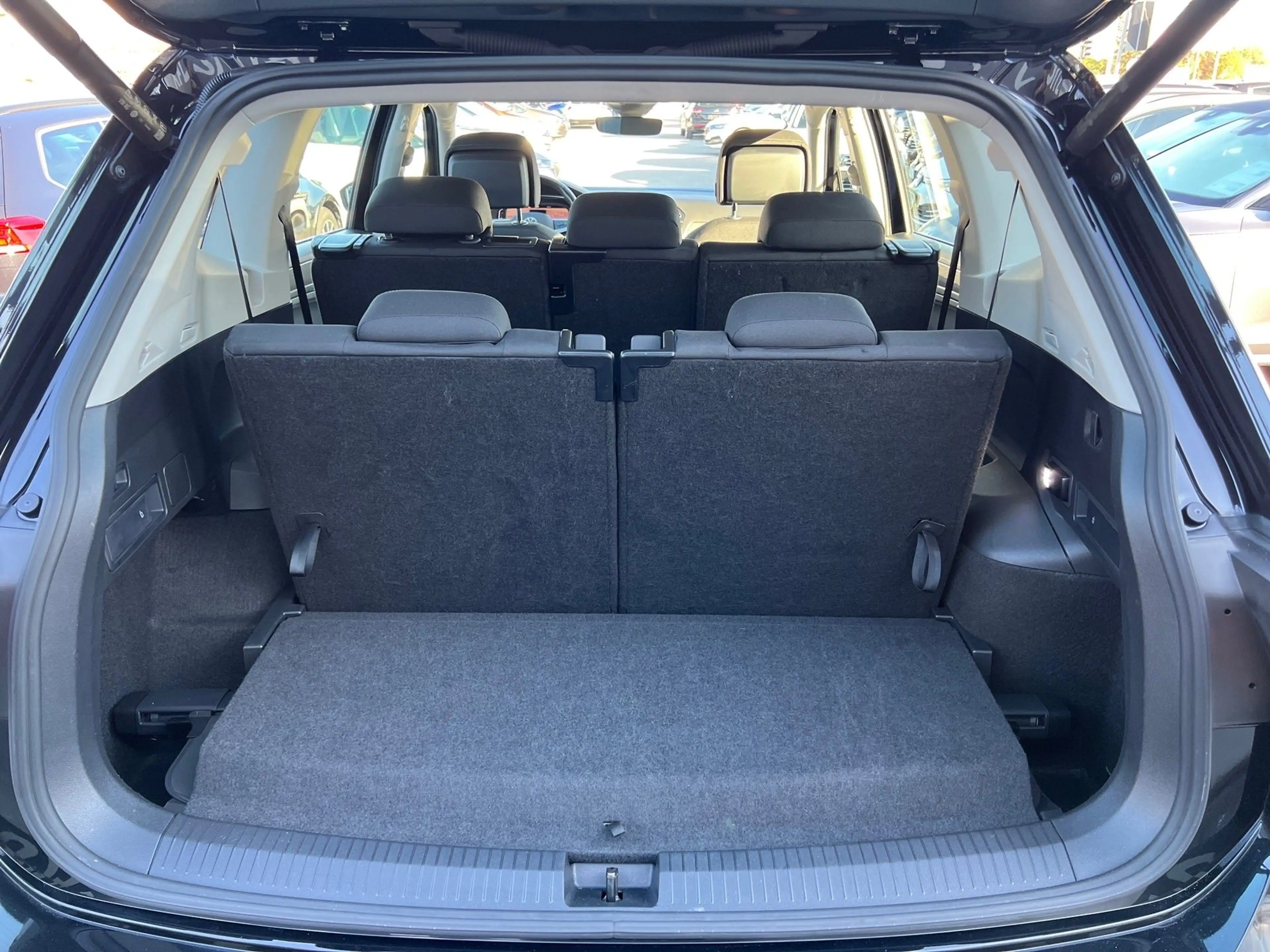 Volkswagen Tiguan Allspace 1,5 TSI ACT DSG Life| 7 Sitzer — photo 16