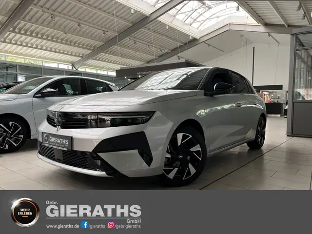 Opel Astra GS, Sports Tourer, Hybrid 107 kW (145 PS)Automatik