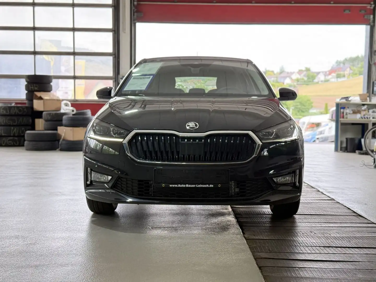 Skoda Fabia Top Selection 1.0 TSI 7-Gang-DSG Automatik Schwarz - 2