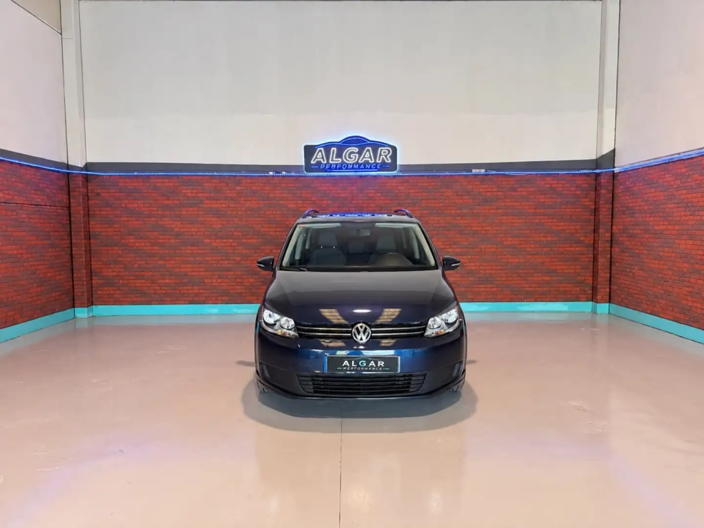 Volkswagen Touran 1.6TDI Advance BMT DSG 105 Azul - 2