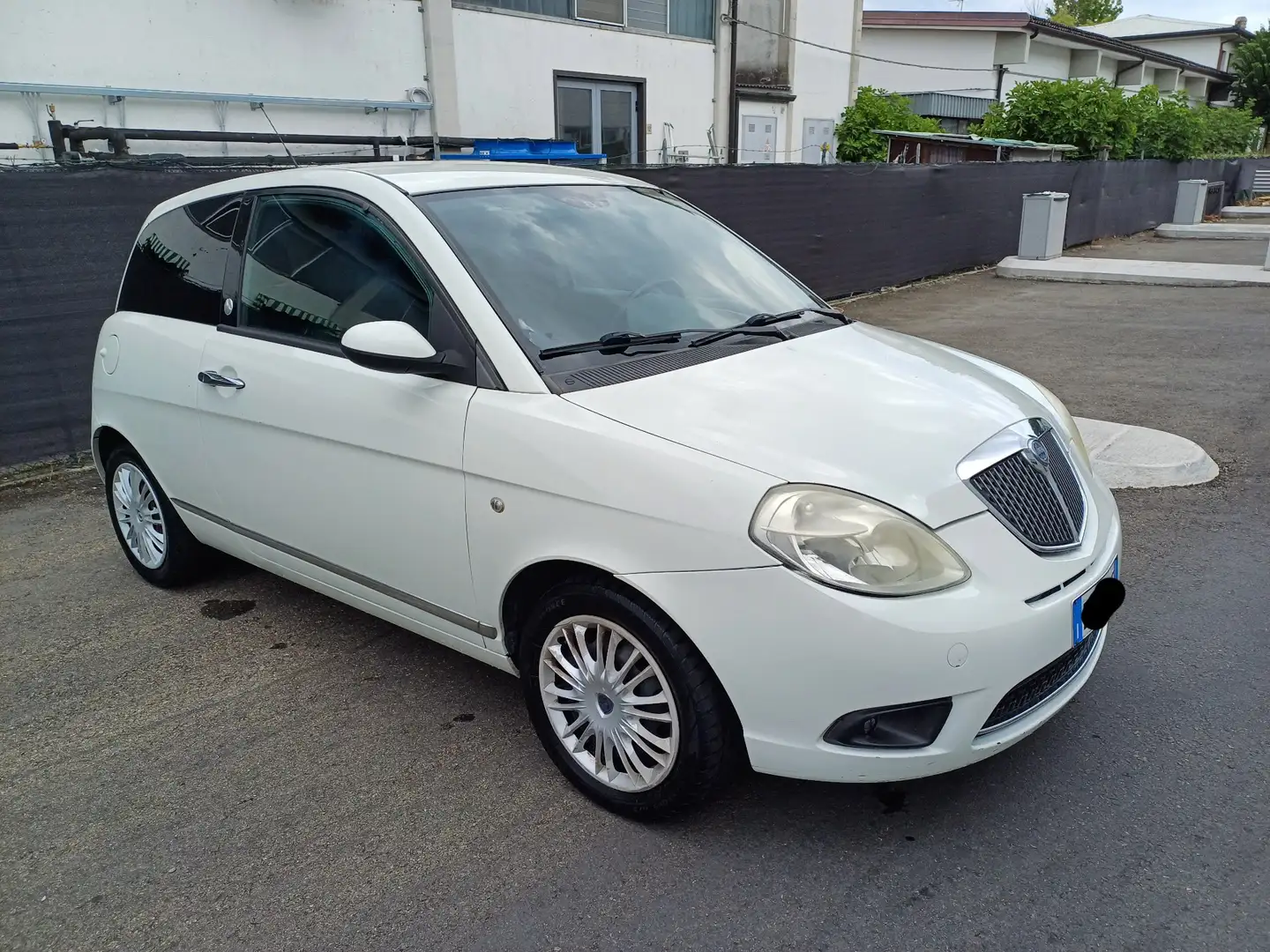 Lancia Ypsilon 1.4 8v Argento ecochic Gpl - 2