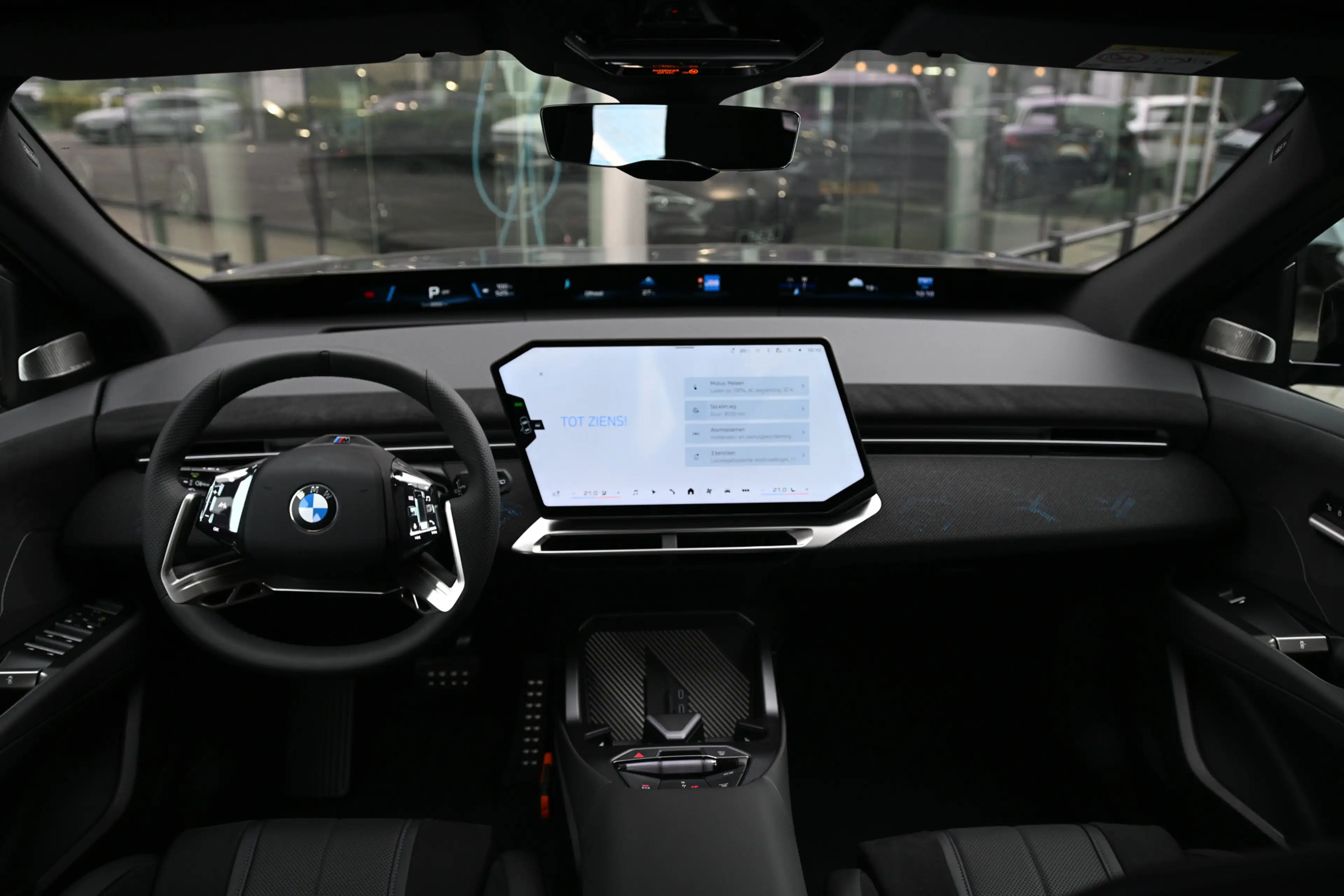 BMW iX3 40 eDrive M Sport / Trekhaak / Panoramadak / M Spo — photo 4