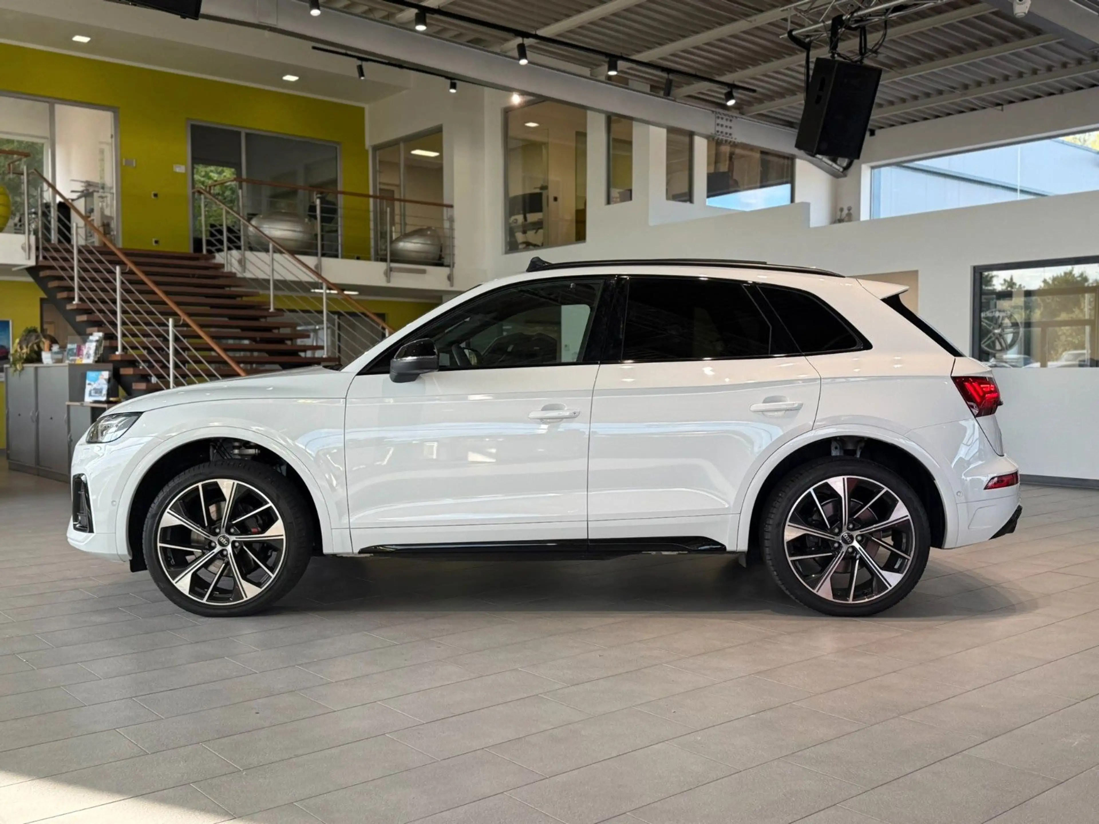 Audi SQ5 Audi SQ5 Prestige quattro*Magma Red*Pano*HUD*360 — photo 3