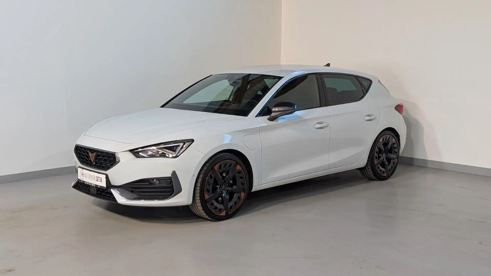 CUPRA Leon VZ e-Hybrid 180kW LANE*SIDE*AID*KESSY*19" Blanco - 1