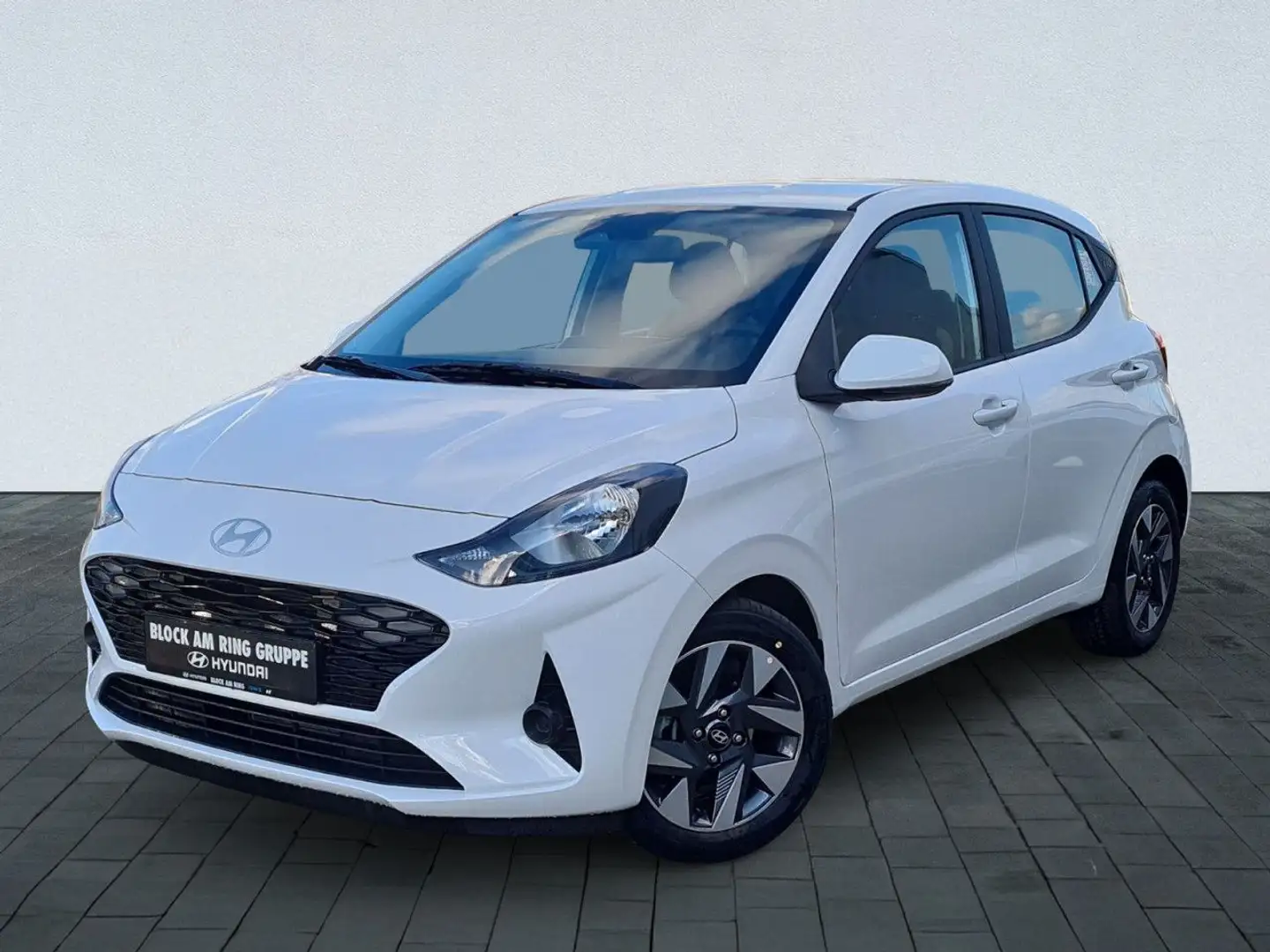 Hyundai i10 FL (MY25) 1.0 Benzin (63 PS) 5-MT 2WD Trend Weiß - 1