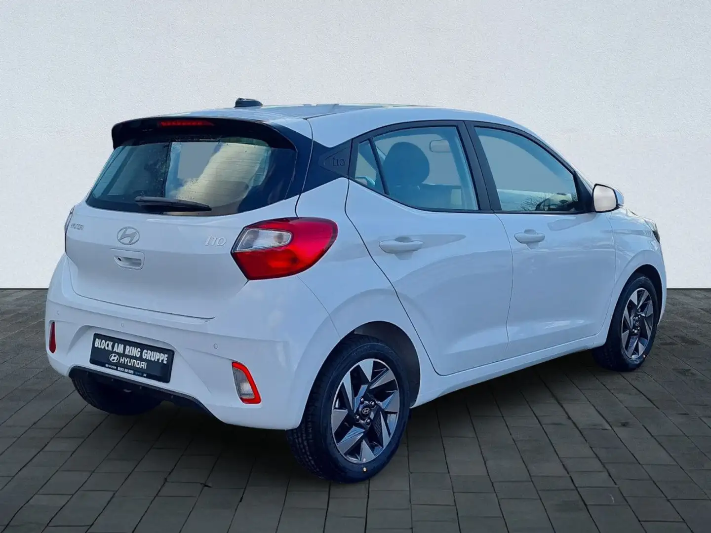 Hyundai i10 FL (MY25) 1.0 Benzin (63 PS) 5-MT 2WD Trend Weiß - 2