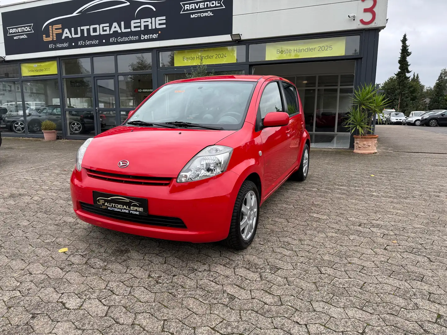 Daihatsu Sirion 1.3 S"1.HAND"TÜV/NEU"12MonateGarantie" Rouge - 1