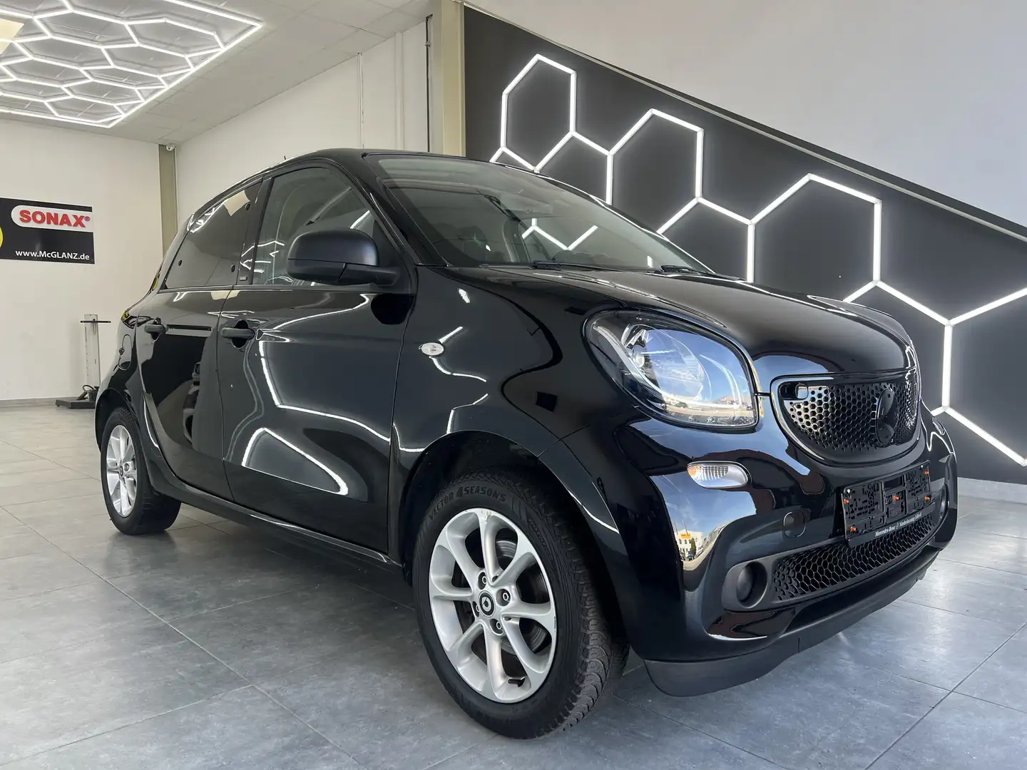 smart forFour Basis 52kW (453.042) Schwarz - 1