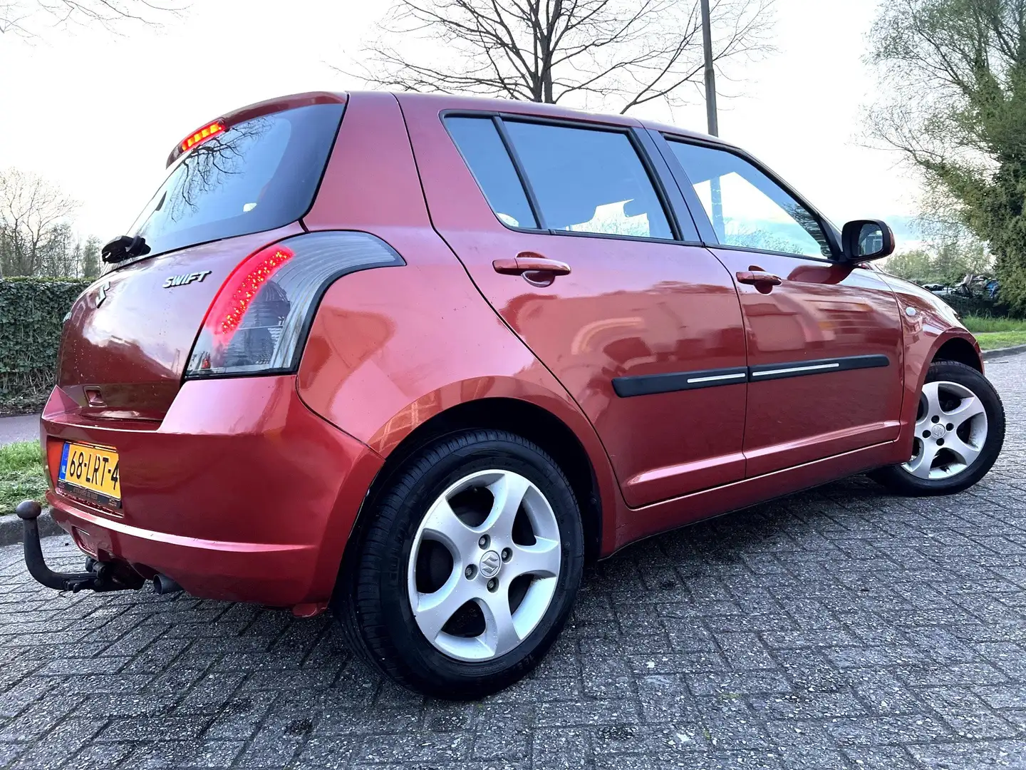 Suzuki Swift 1.3 Cool Portocaliu - 2