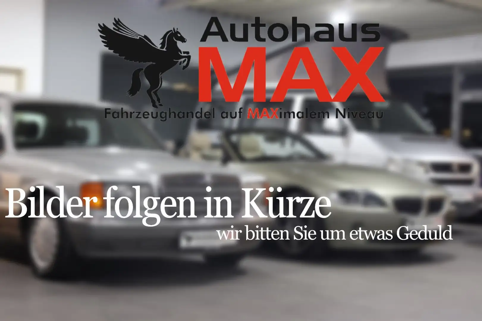 Volvo XC90 D5 R-Design~7-Sitzer~MFL~Tempomat~PDC~1.Hd Stříbrná - 1