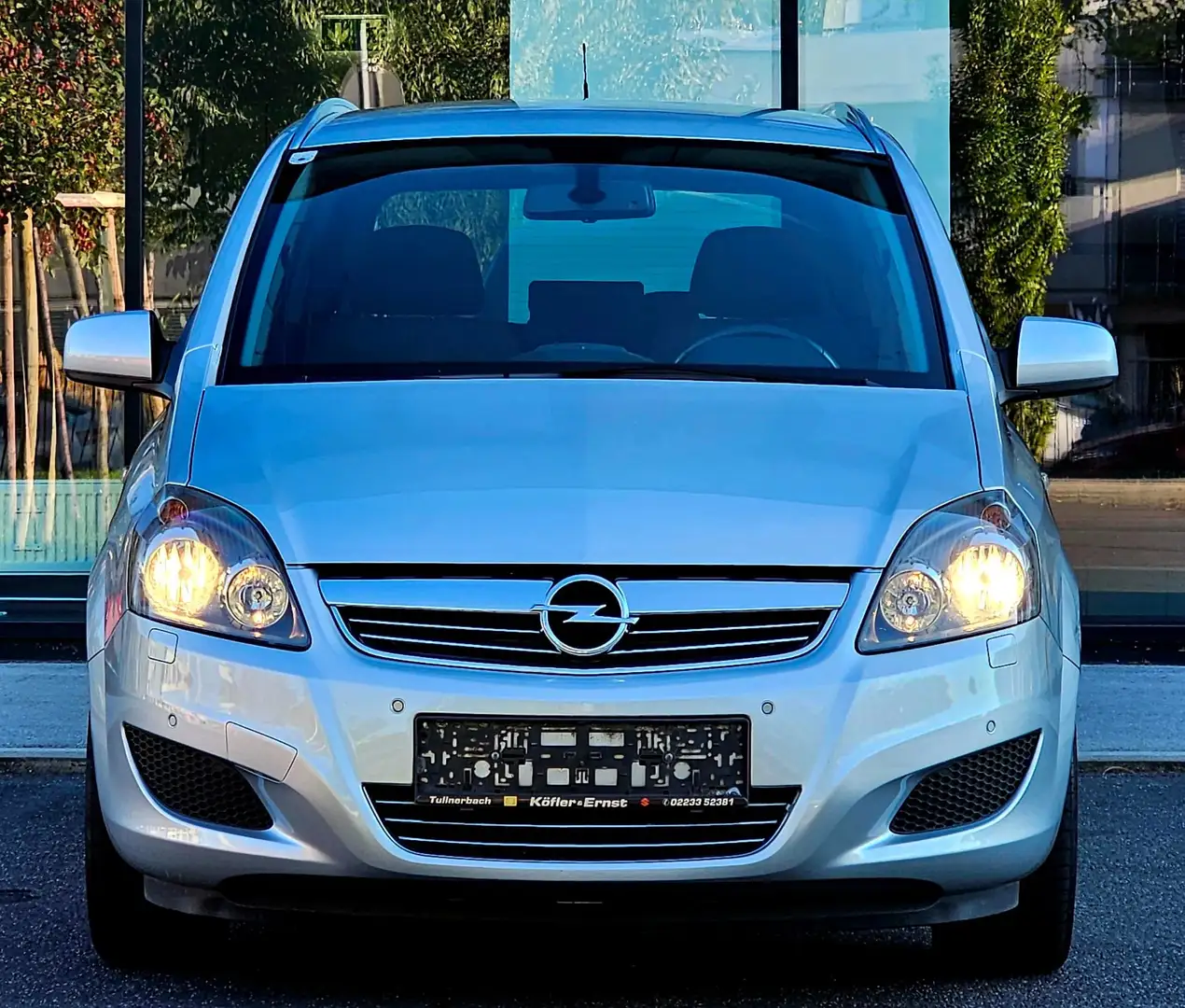 Opel Zafira Zafira 1,6 ecoflex"Neues Service"Top Ausstattung" Gris - 2