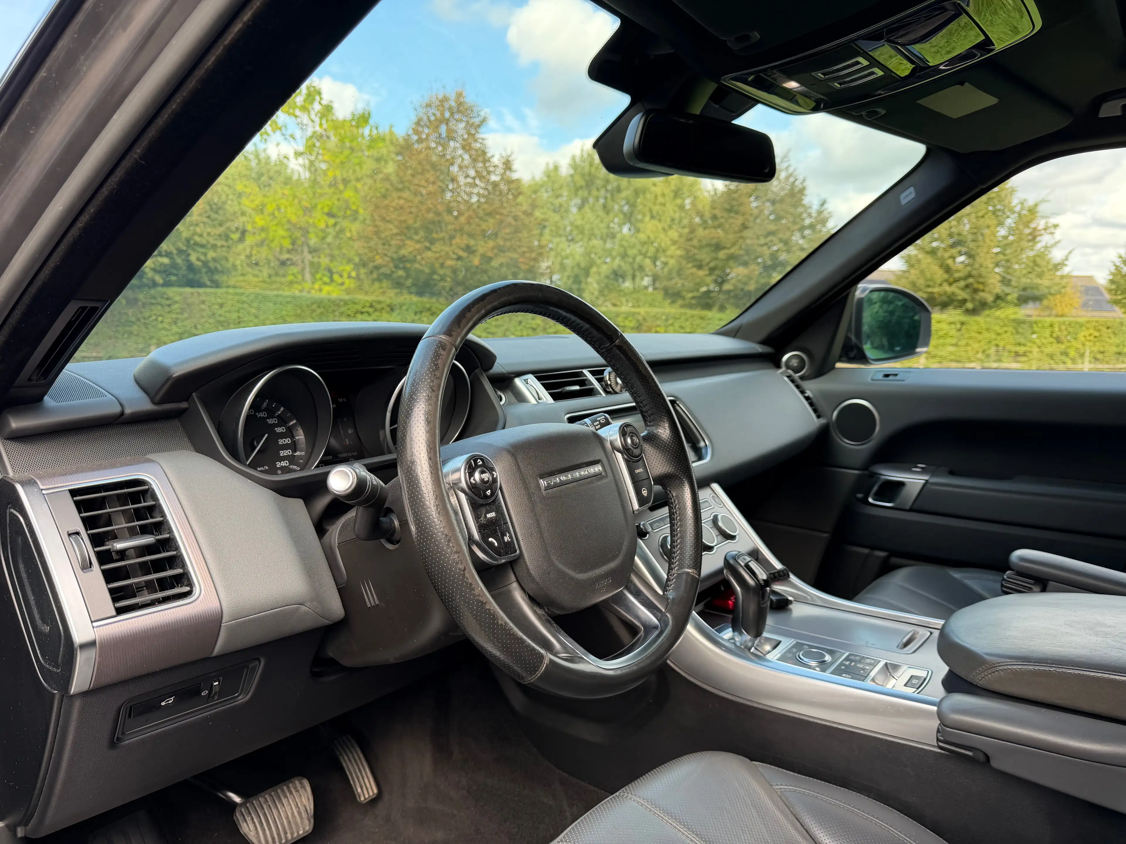 Land Rover Range Rover Sport 3.0 TDV6 HSE *UTILITAIRE || PACK SVR || PANO || TVA* — photo 15