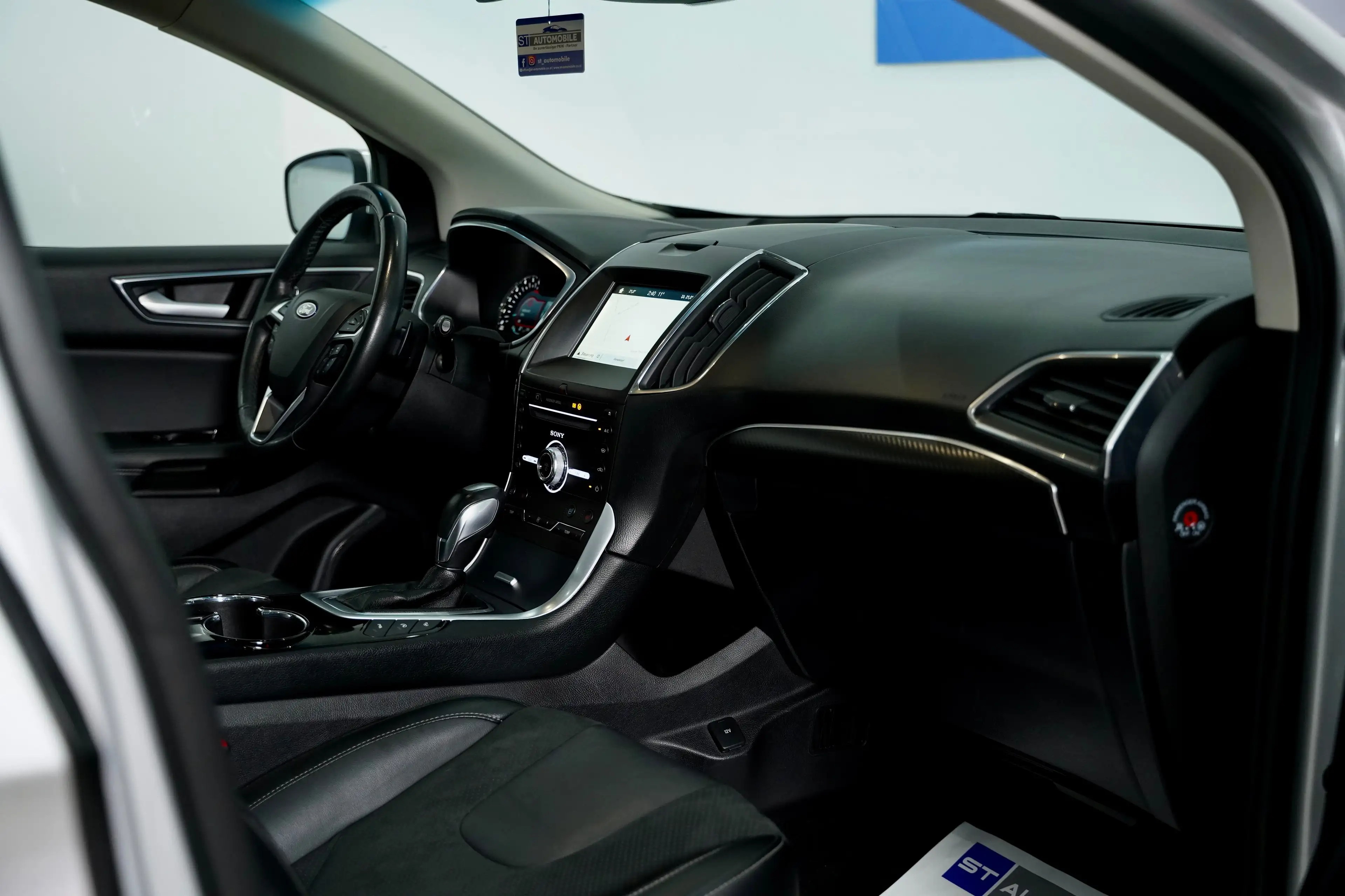 Ford Edge ST-Line 4x4 Aut. // PANORAMADACH // AHK // VOLL — photo 15