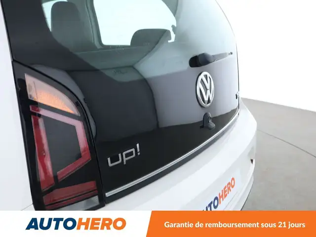 Volkswagen Up! view 30