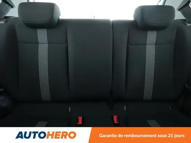 Volkswagen Up! view 15