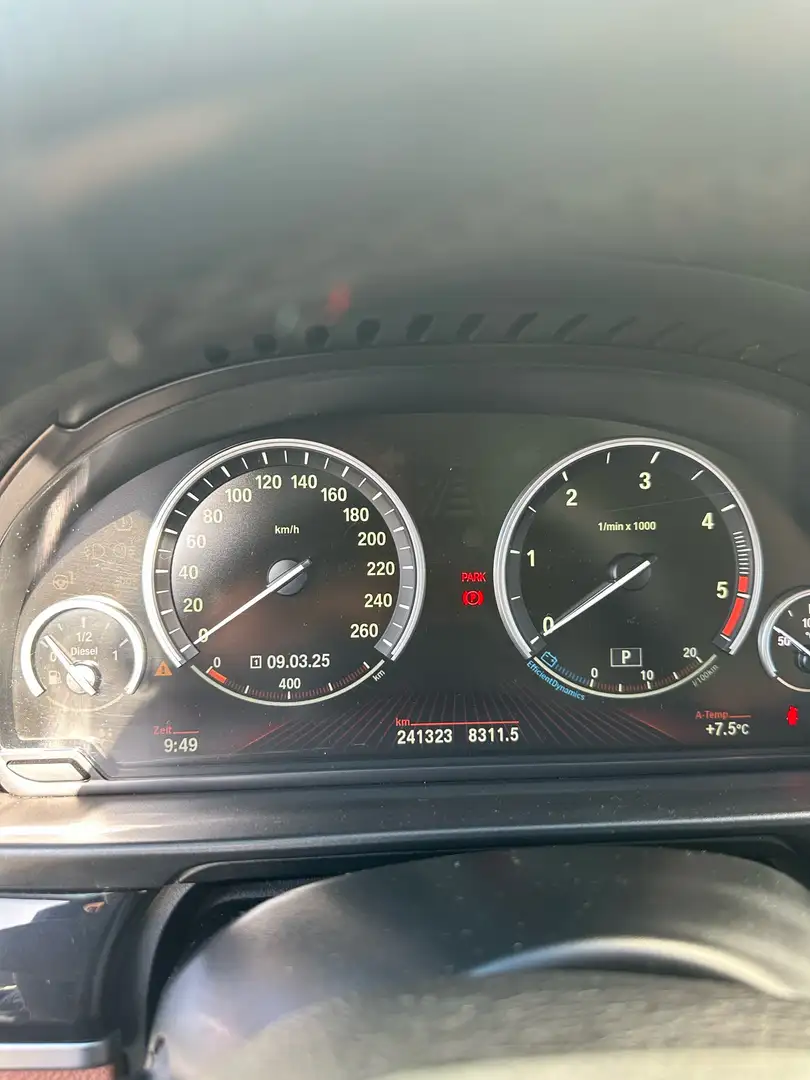BMW 525 525d 6 Zylinder, HUD, Pano Schwarz - 2