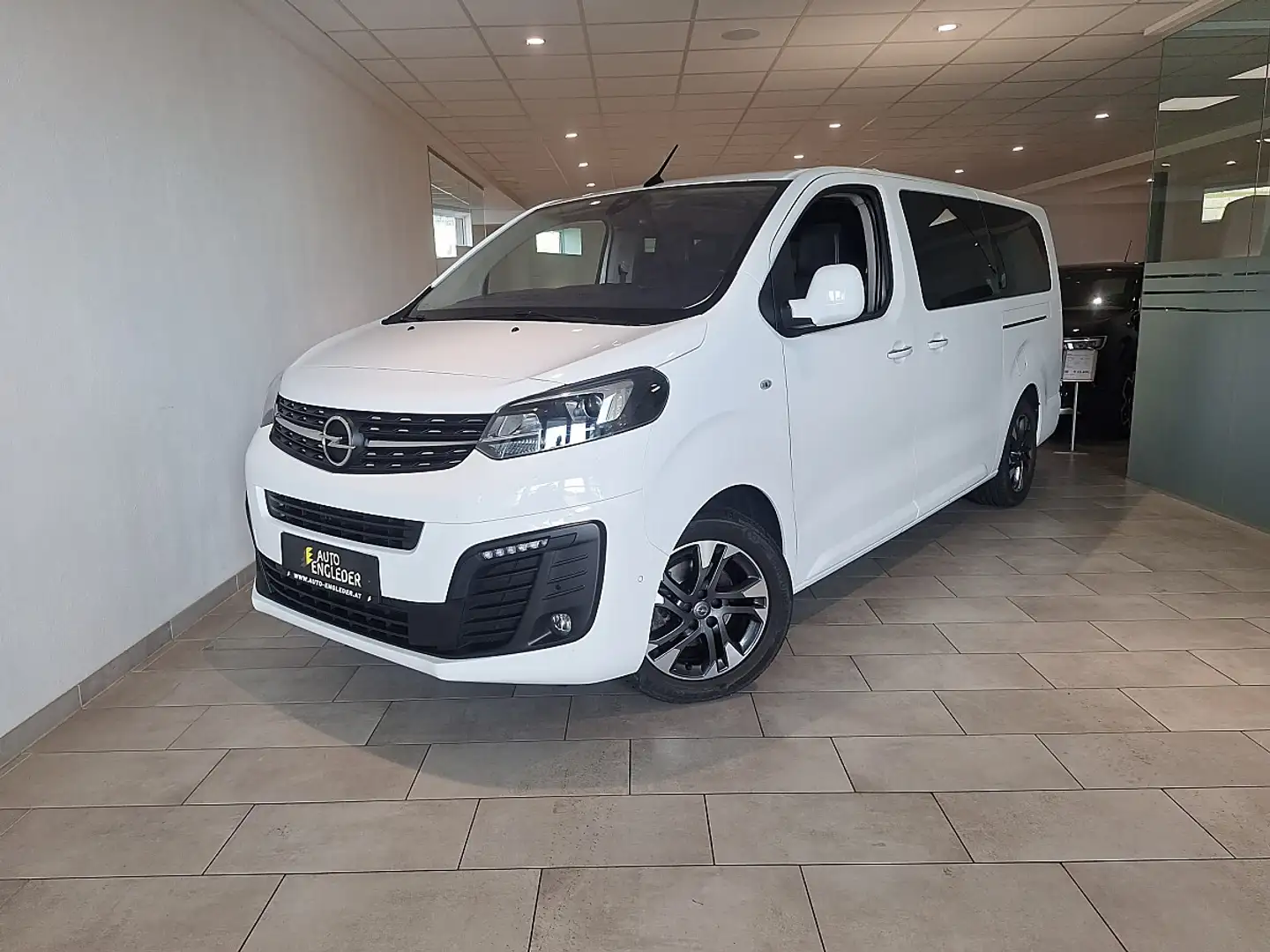 Opel Zafira Life 2,0 CDTI S&S Innovation L Aut. Weiß - 1