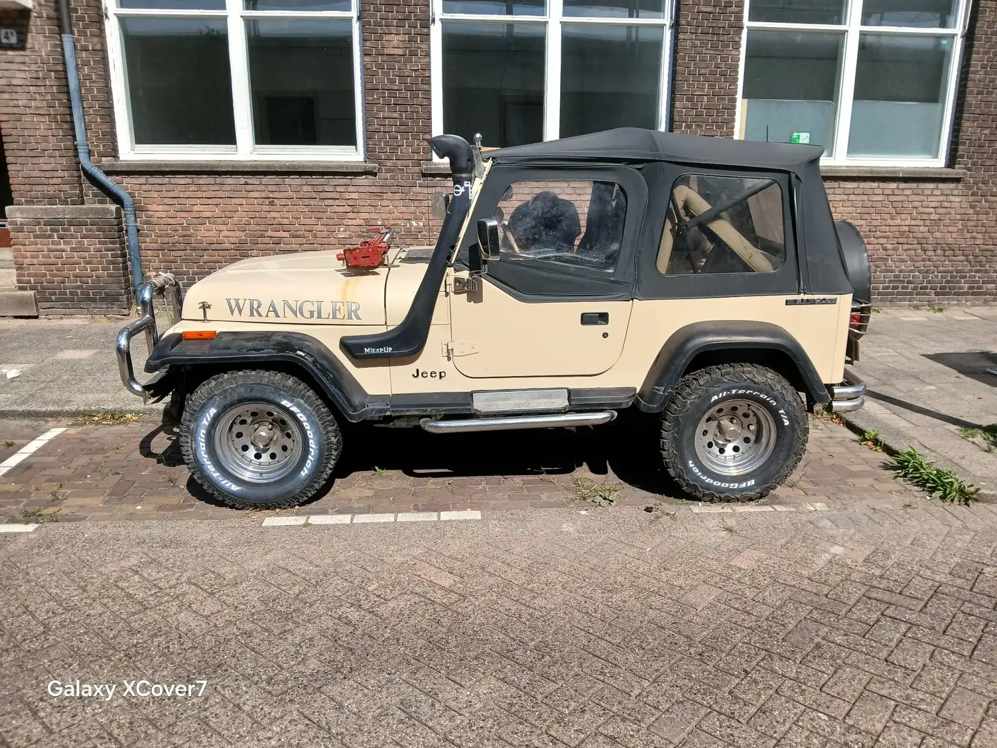 Jeep Wrangler yj Gelb - 1