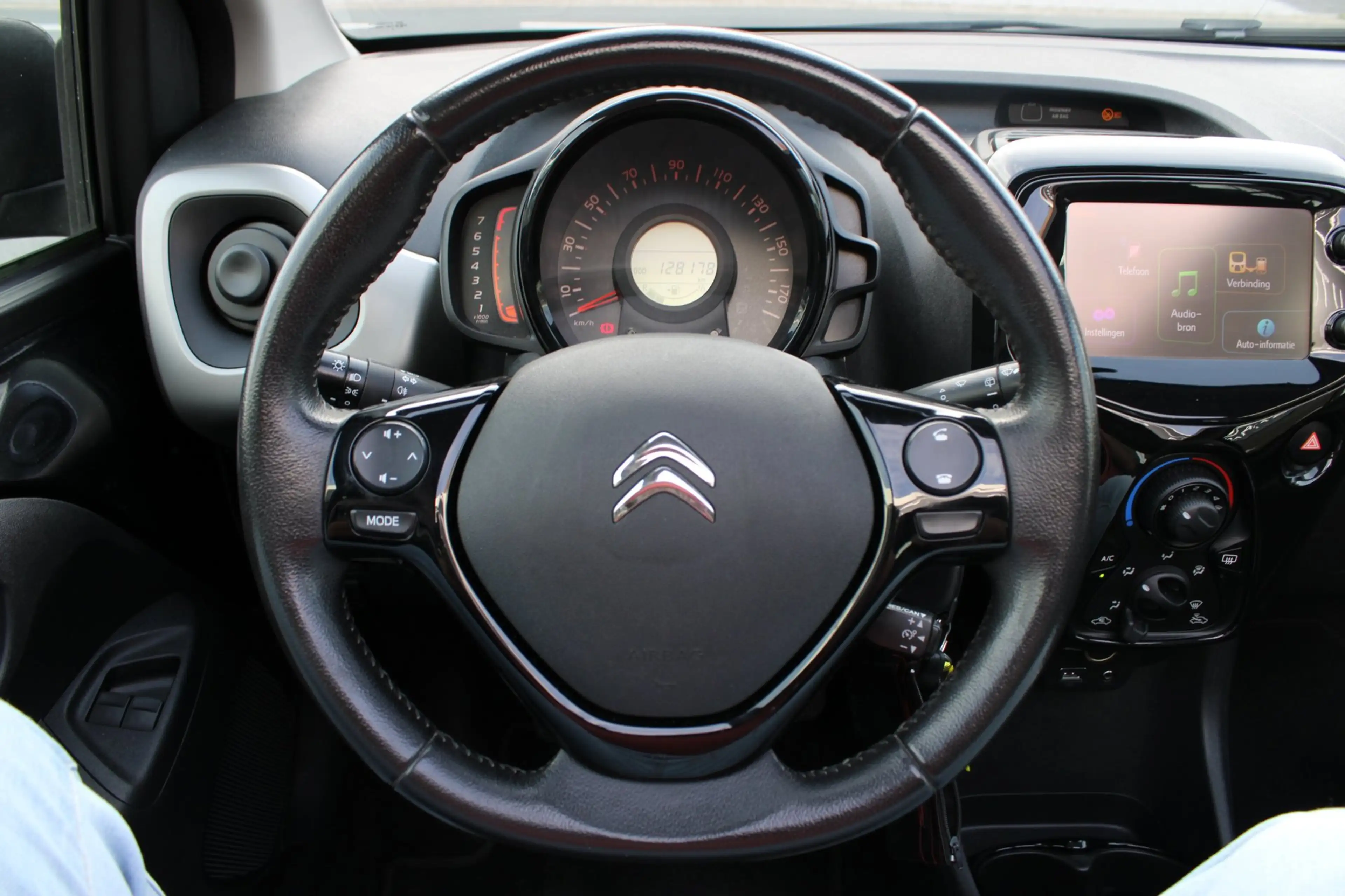 Citroen C1 1.2 PureTech Shine Cabrio | Airco | Cruise control — photo 14
