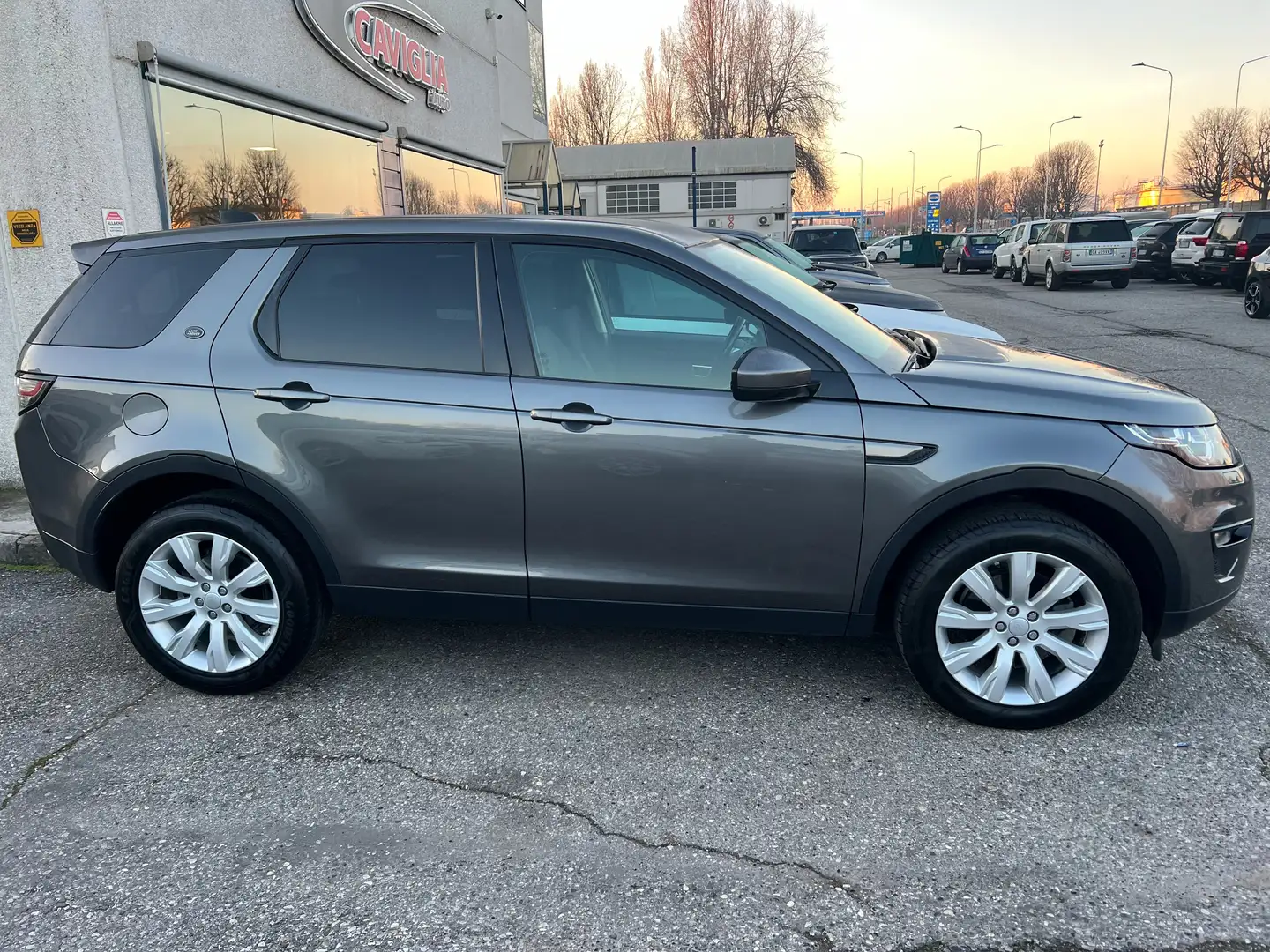 Land Rover Discovery Sport 2.0 td4 SE awd 150cv 7posti auto my18 Grigio - 2