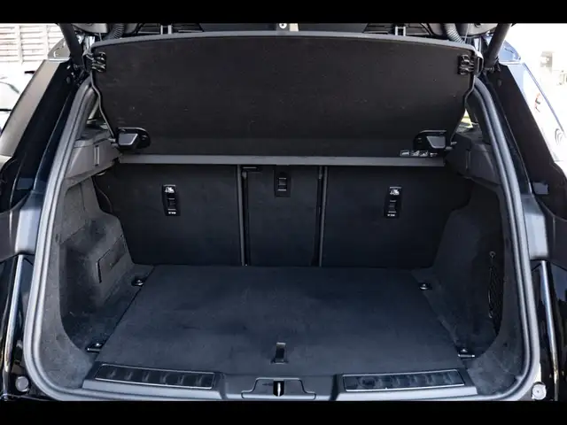 Land Rover Range Rover Evoque view 15
