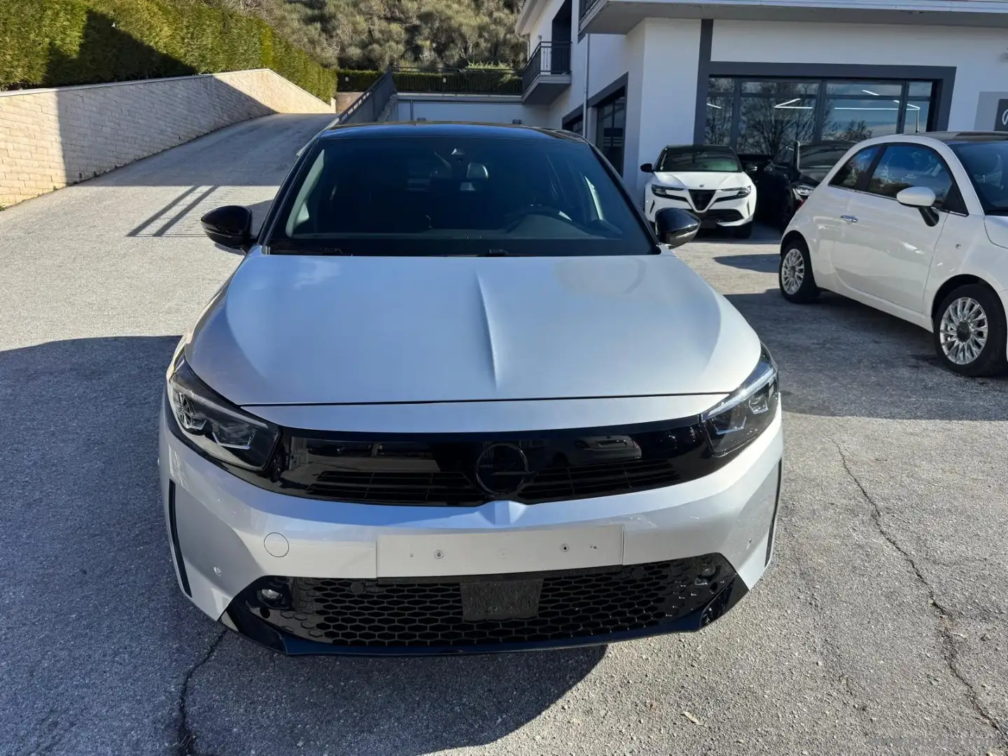 Opel Corsa 1.2 130 CV aut. GS Grau - 2