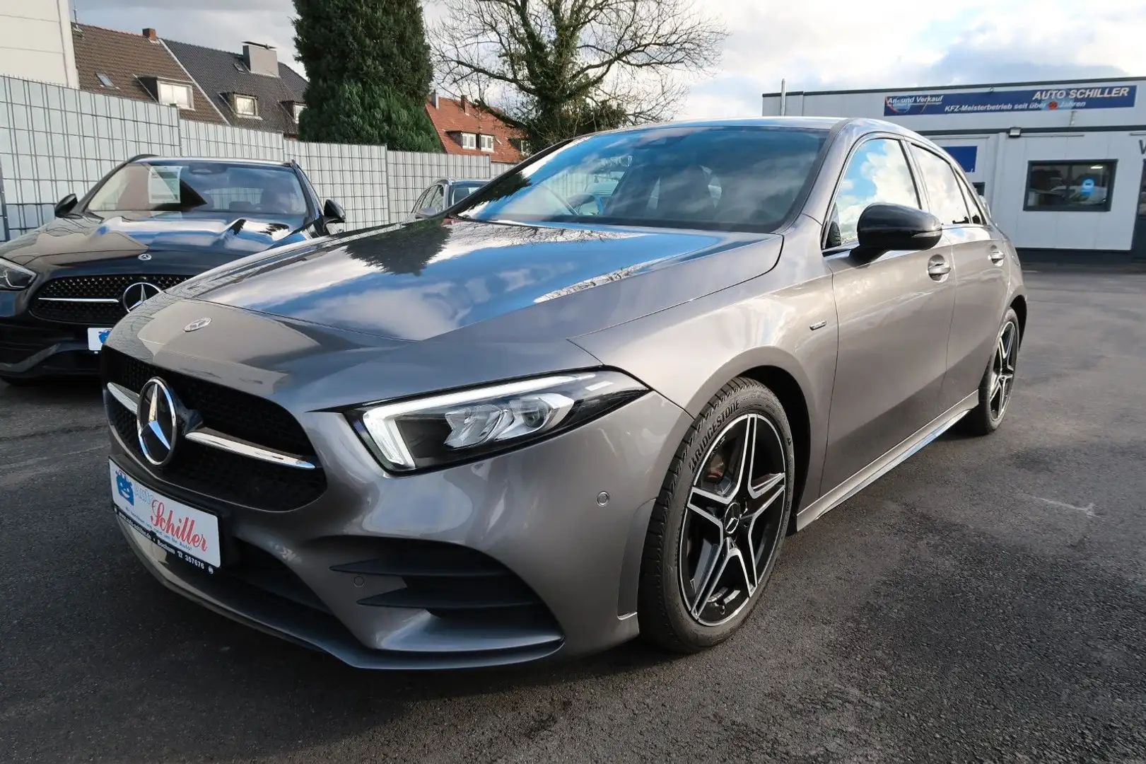 Mercedes-Benz A 180 d Edition 2020 # AMG # Night Paket... Szürke - 1