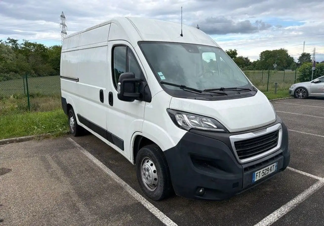 Peugeot Boxer 140ch EXPORT MARCHAND