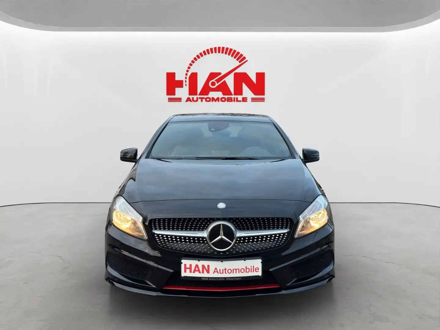 Mercedes-Benz A 250 4Matic Sport/AMG-Line/Standheizung/Navi Schwarz - 1